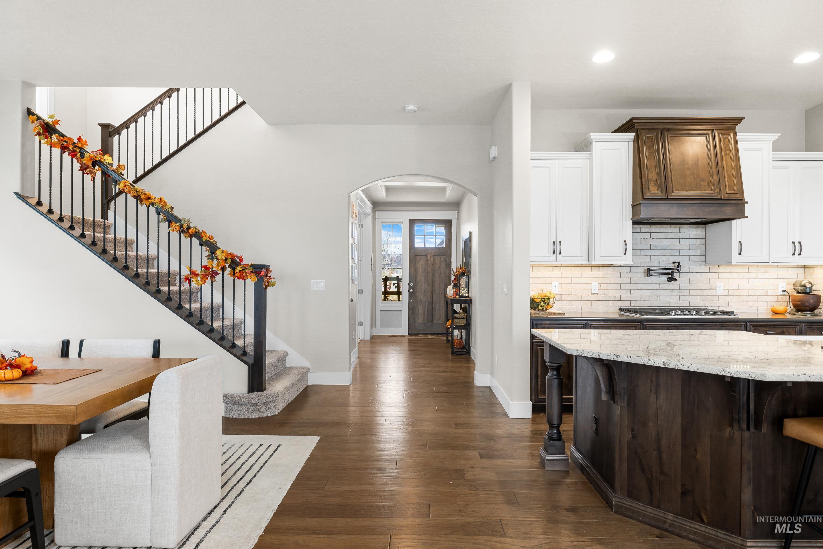 5525 W Philomena Dr, Meridian, Idaho 83646, 5 Bedrooms, 4 Bathrooms, Residential For Sale, Price $849,900, 98968094