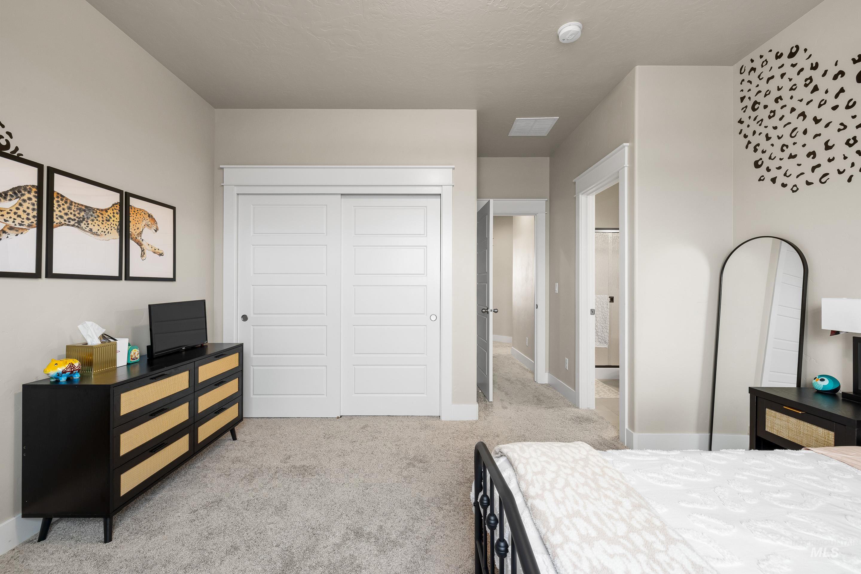 5525 W Philomena Dr, Meridian, Idaho 83646, 5 Bedrooms, 4 Bathrooms, Residential For Sale, Price $849,900, 98968094