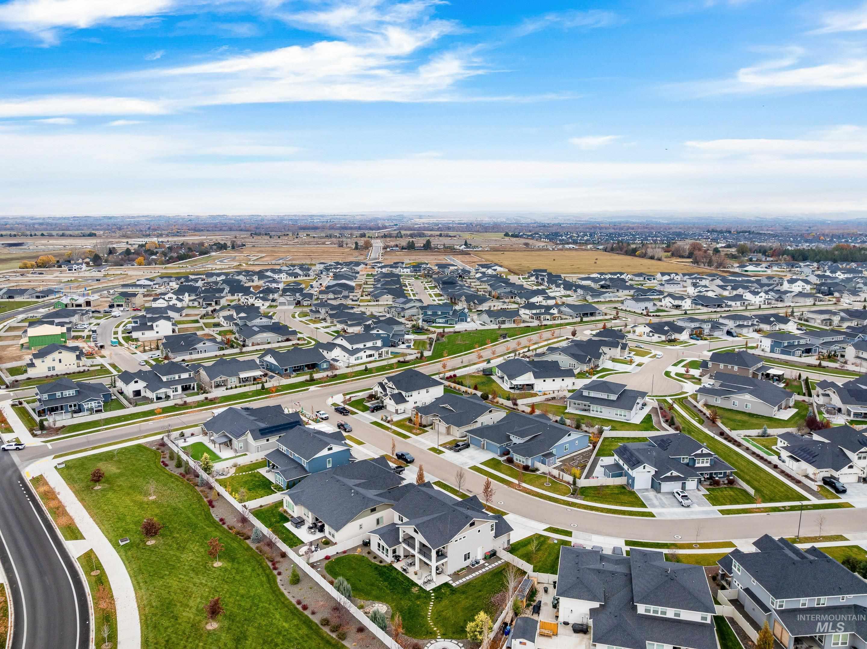 5525 W Philomena Dr, Meridian, Idaho 83646, 5 Bedrooms, 4 Bathrooms, Residential For Sale, Price $849,900, 98968094