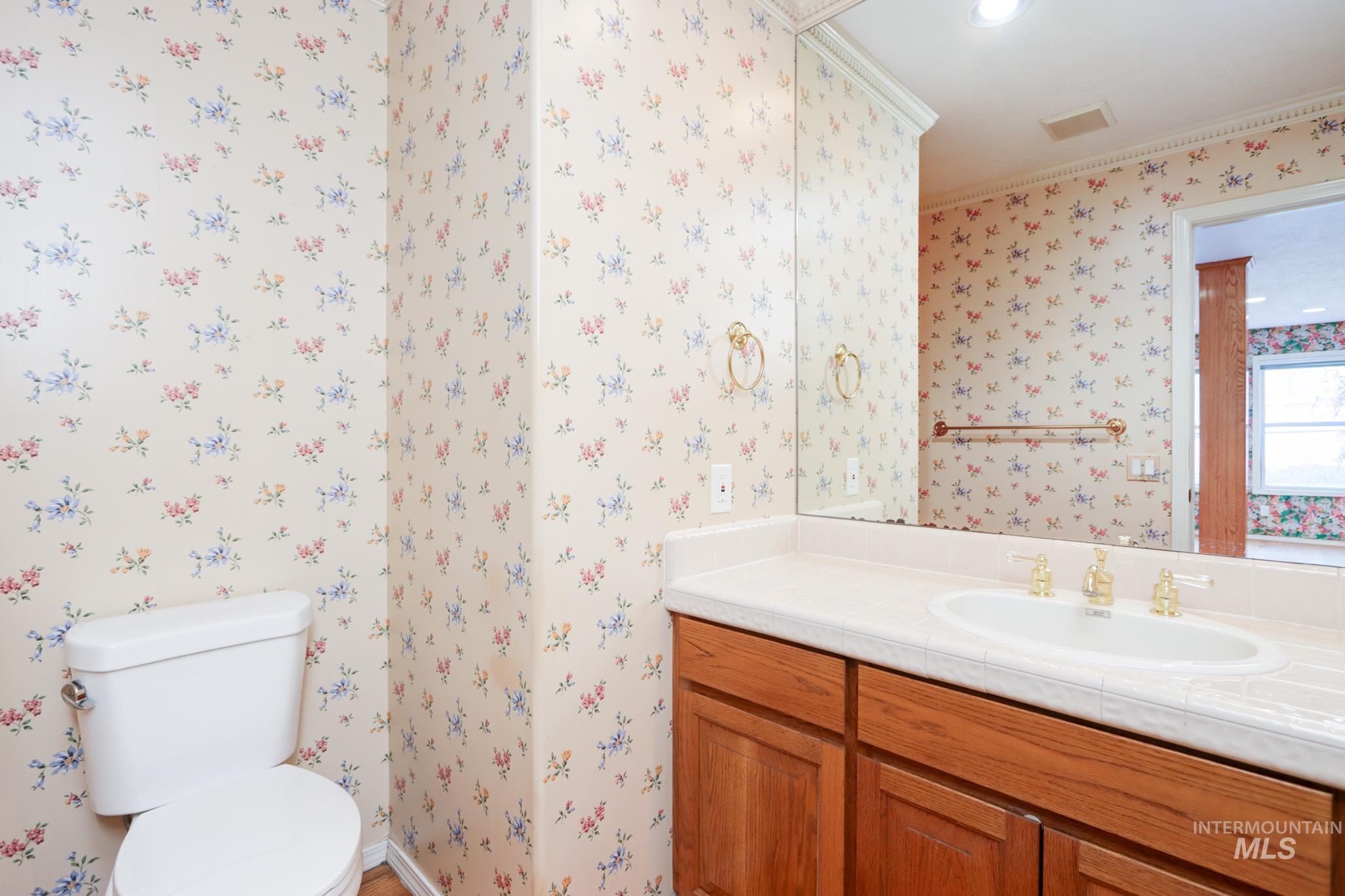 8037 W Innsbrook Ct, Boise, Idaho 83704, 3 Bedrooms, 2.5 Bathrooms, Residential For Sale, Price $699,000, 98968102