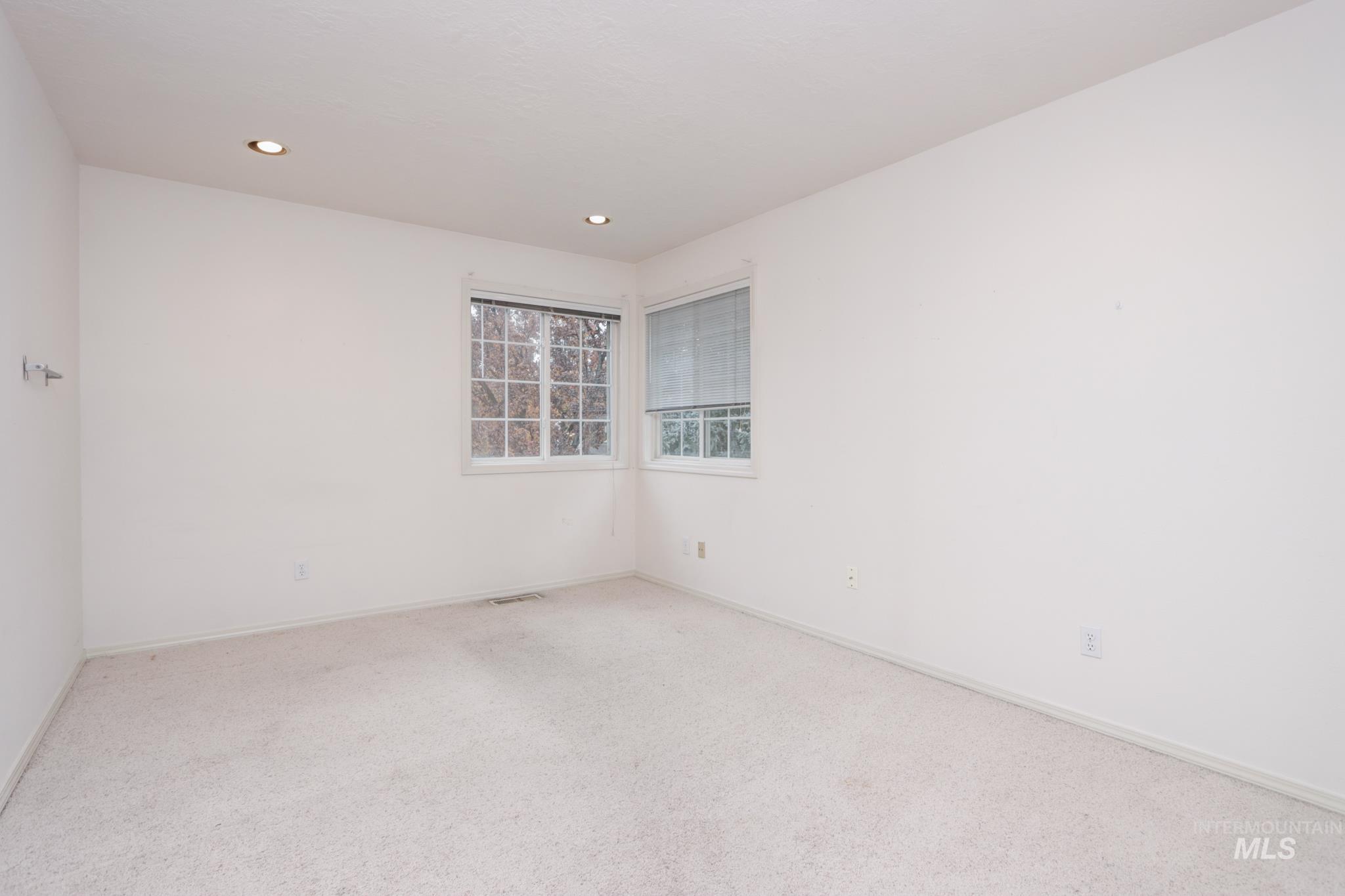 8037 W Innsbrook Ct, Boise, Idaho 83704, 3 Bedrooms, 2.5 Bathrooms, Residential For Sale, Price $699,000, 98968102