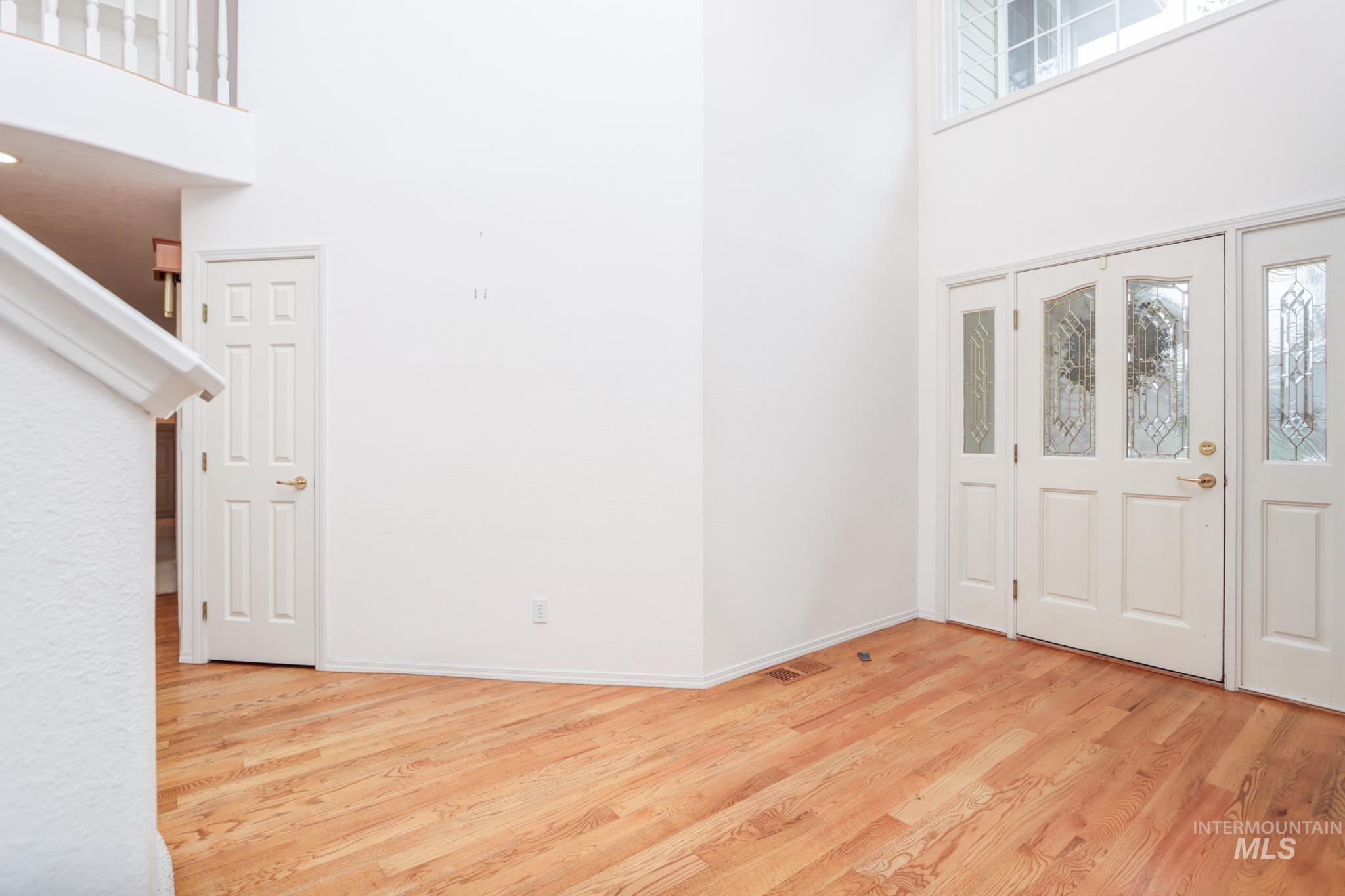 8037 W Innsbrook Ct, Boise, Idaho 83704, 3 Bedrooms, 2.5 Bathrooms, Residential For Sale, Price $699,000, 98968102