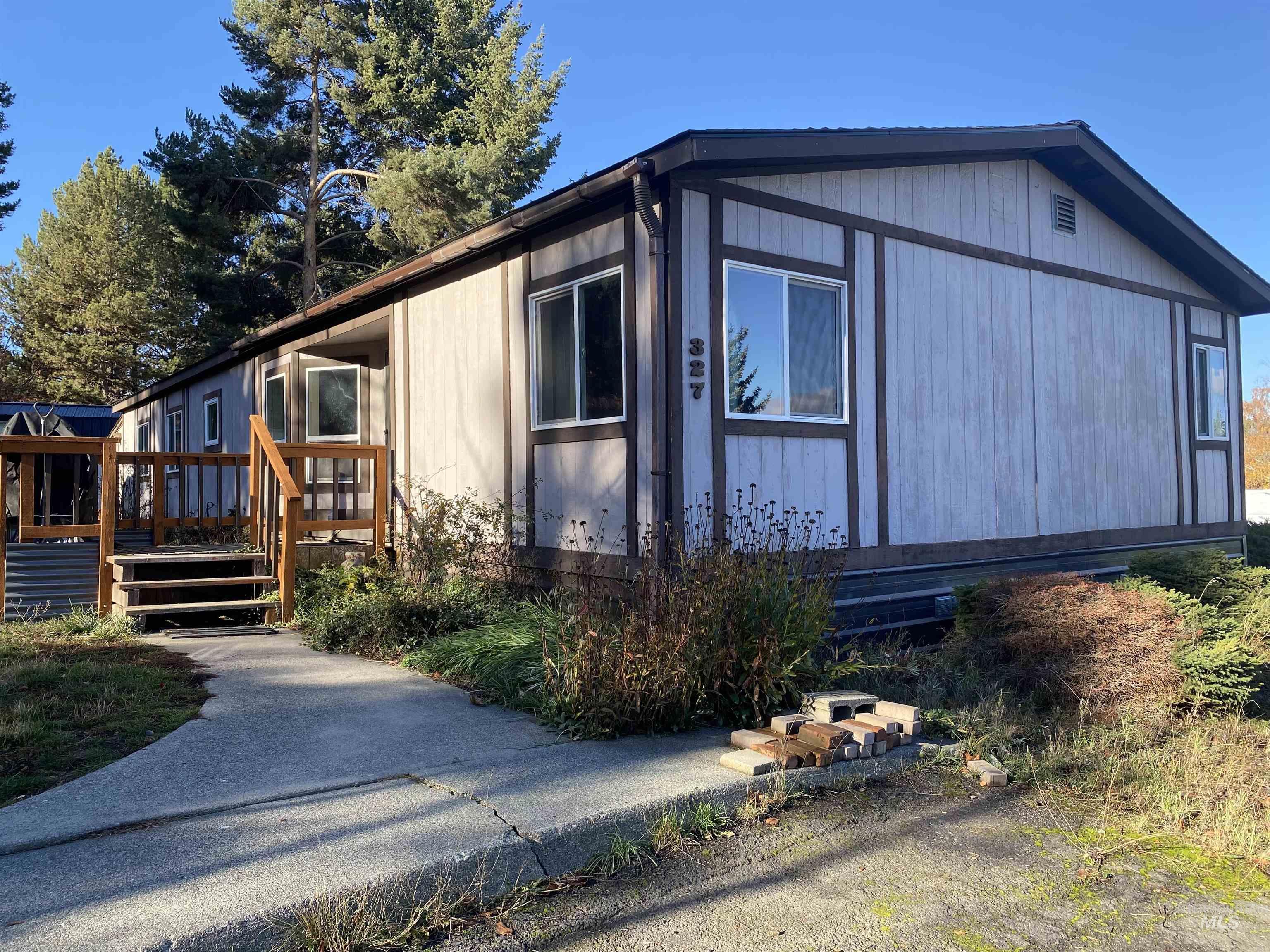 411 N Almon, Moscow, Idaho 83843, 3 Bedrooms, 2 Bathrooms, Residential For Sale, Price $105,000, 98968104