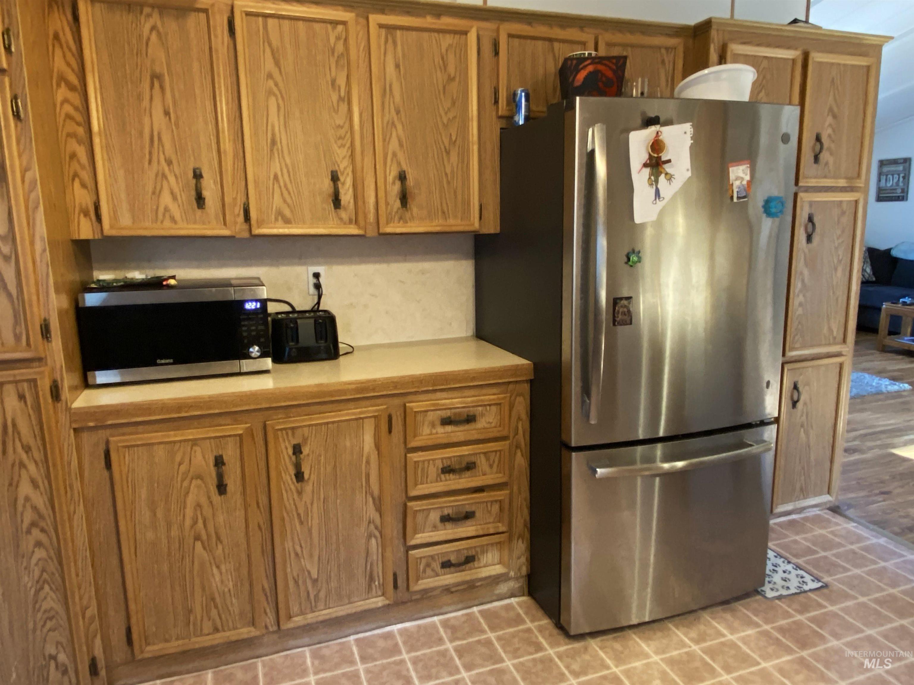 411 N Almon, Moscow, Idaho 83843, 3 Bedrooms, 2 Bathrooms, Residential For Sale, Price $105,000, 98968104