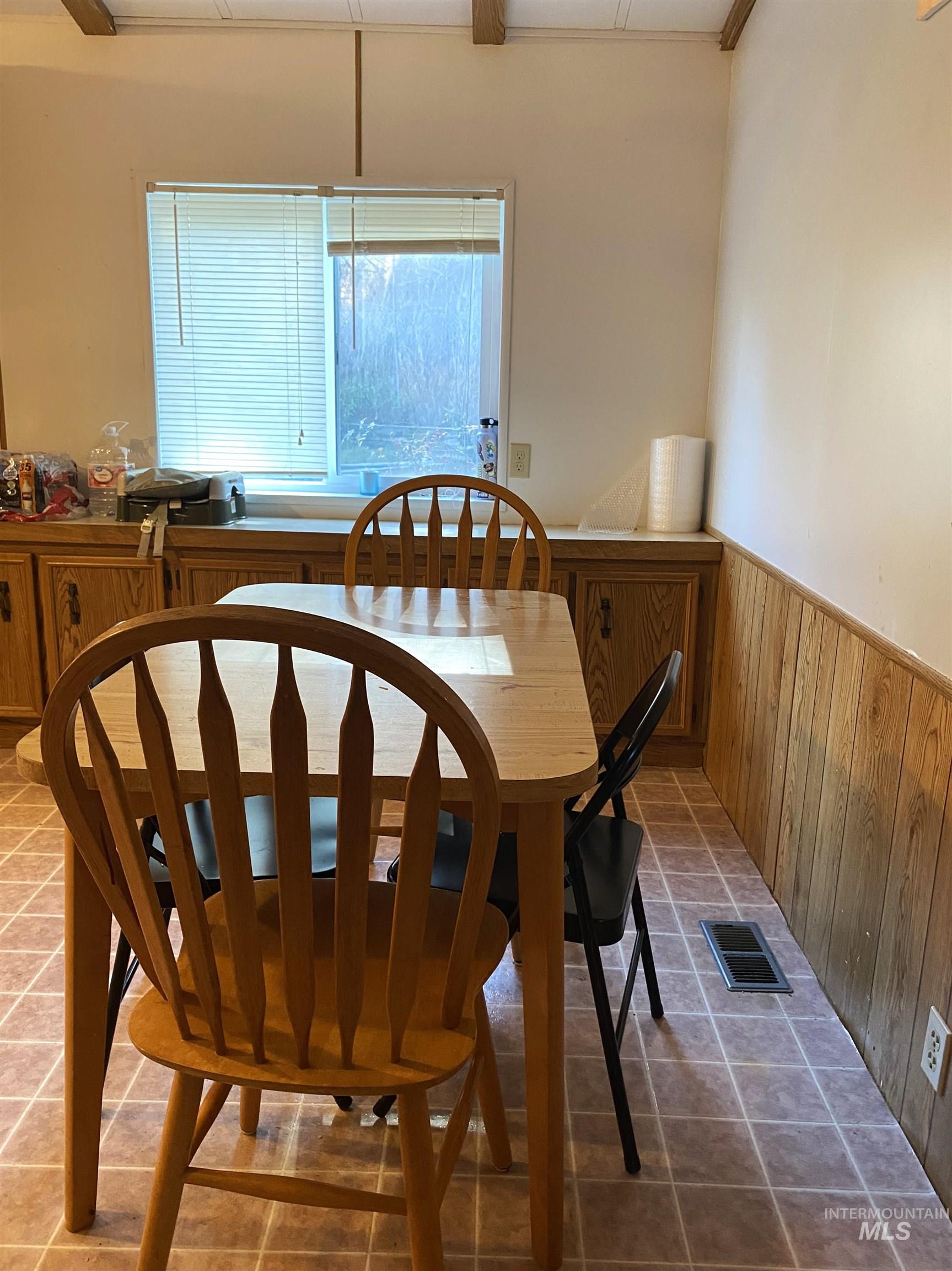 411 N Almon, Moscow, Idaho 83843, 3 Bedrooms, 2 Bathrooms, Residential For Sale, Price $105,000, 98968104