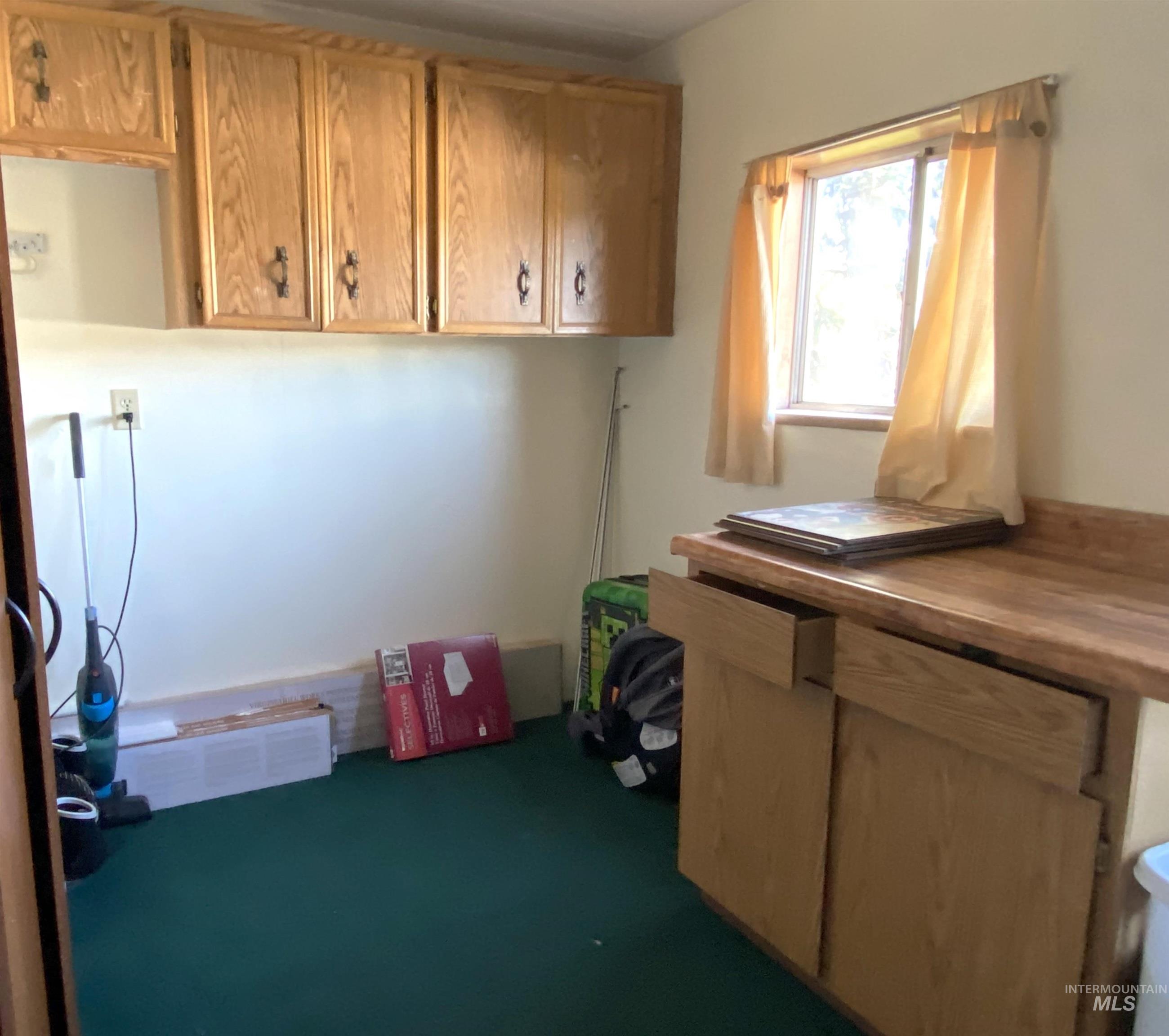 411 N Almon, Moscow, Idaho 83843, 3 Bedrooms, 2 Bathrooms, Residential For Sale, Price $105,000, 98968104