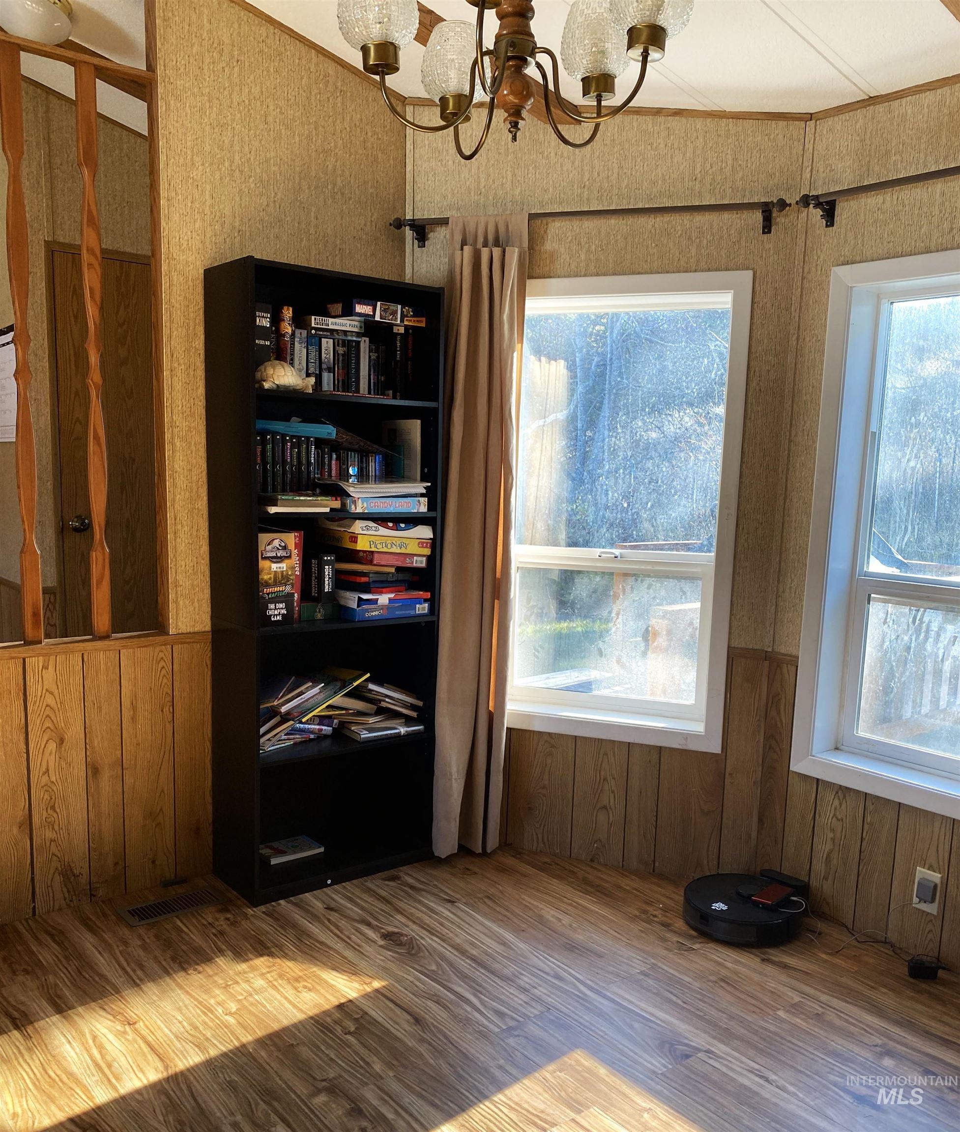 411 N Almon, Moscow, Idaho 83843, 3 Bedrooms, 2 Bathrooms, Residential For Sale, Price $105,000, 98968104