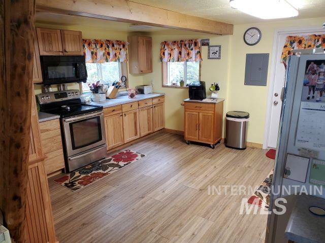 3460 American River Rd, Elk City, Idaho 83525, 3 Bedrooms, 2 Bathrooms, Residential For Sale, Price $525,000, 98968105