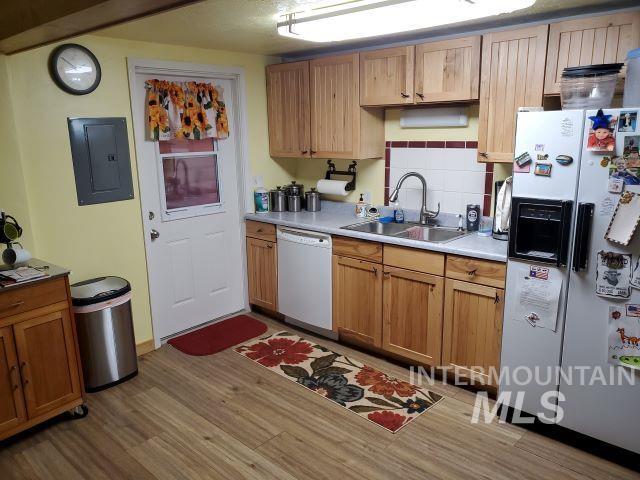 3460 American River Rd, Elk City, Idaho 83525, 3 Bedrooms, 2 Bathrooms, Residential For Sale, Price $525,000, 98968105