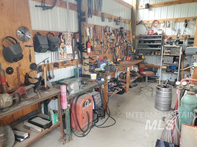 3460 American River Rd, Elk City, Idaho 83525, 3 Bedrooms, 2 Bathrooms, Residential For Sale, Price $525,000, 98968105