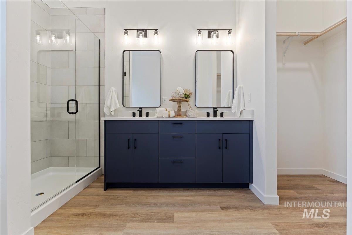 2013 S Makar Ln, Boise, Idaho 83706, 3 Bedrooms, 3 Bathrooms, Residential For Sale, Price $625,000, 98968115