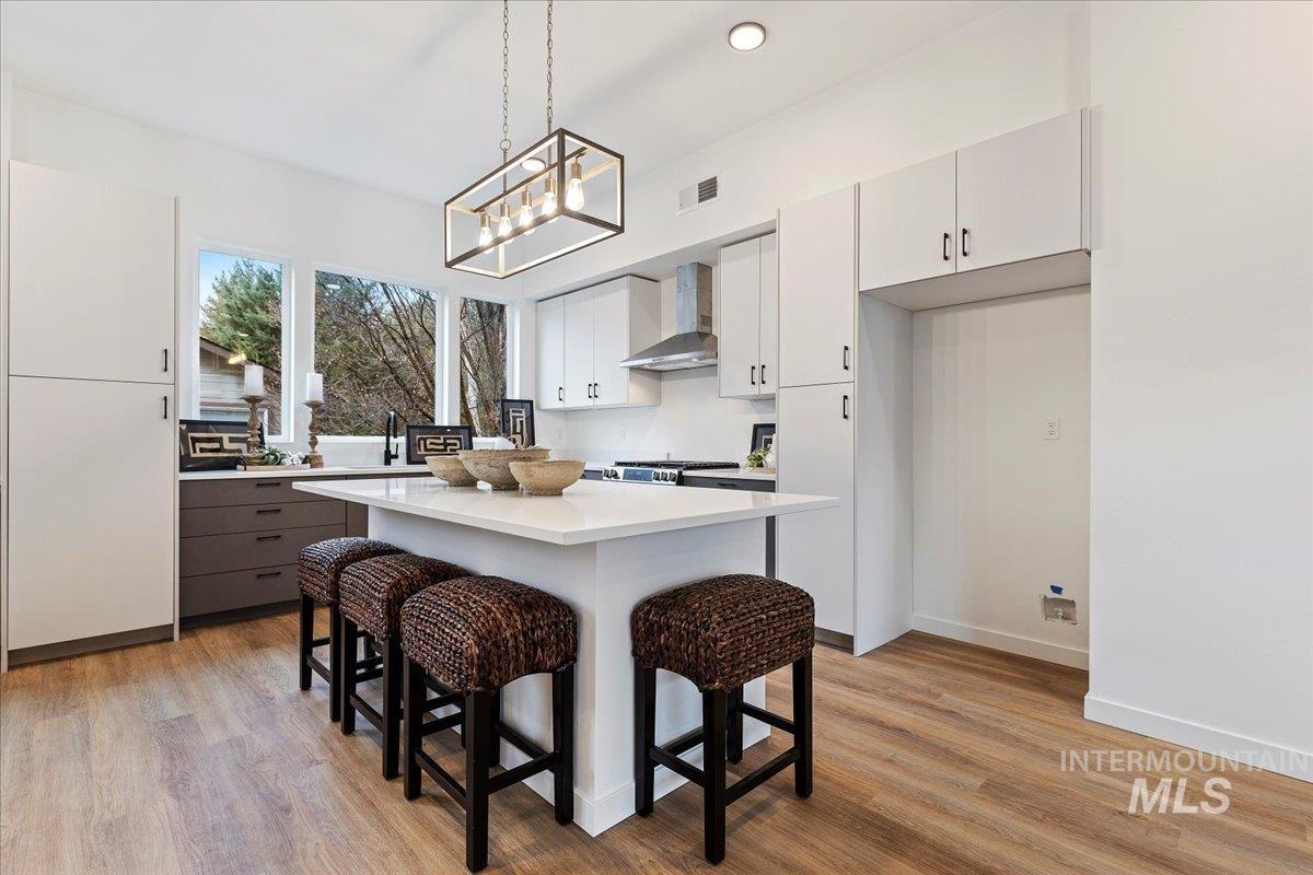 2043 S Makar Ln, Boise, Idaho 83706, 3 Bedrooms, 3.5 Bathrooms, Residential For Sale, Price $795,000, 98968120