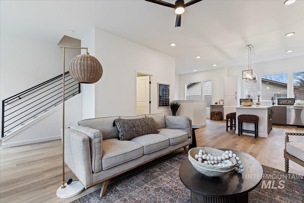 2043 S Makar Ln, Boise, Idaho 83706, 3 Bedrooms, 3.5 Bathrooms, Residential For Sale, Price $795,000, 98968120