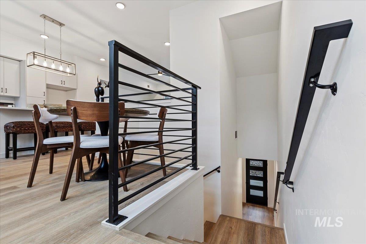 2043 S Makar Ln, Boise, Idaho 83706, 3 Bedrooms, 3.5 Bathrooms, Residential For Sale, Price $795,000, 98968120