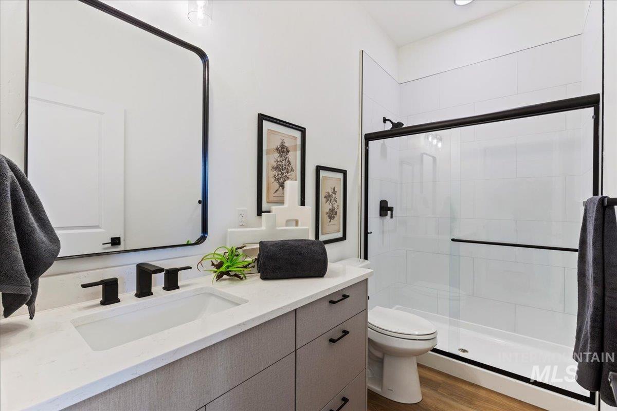 2043 S Makar Ln, Boise, Idaho 83706, 3 Bedrooms, 3.5 Bathrooms, Residential For Sale, Price $795,000, 98968120