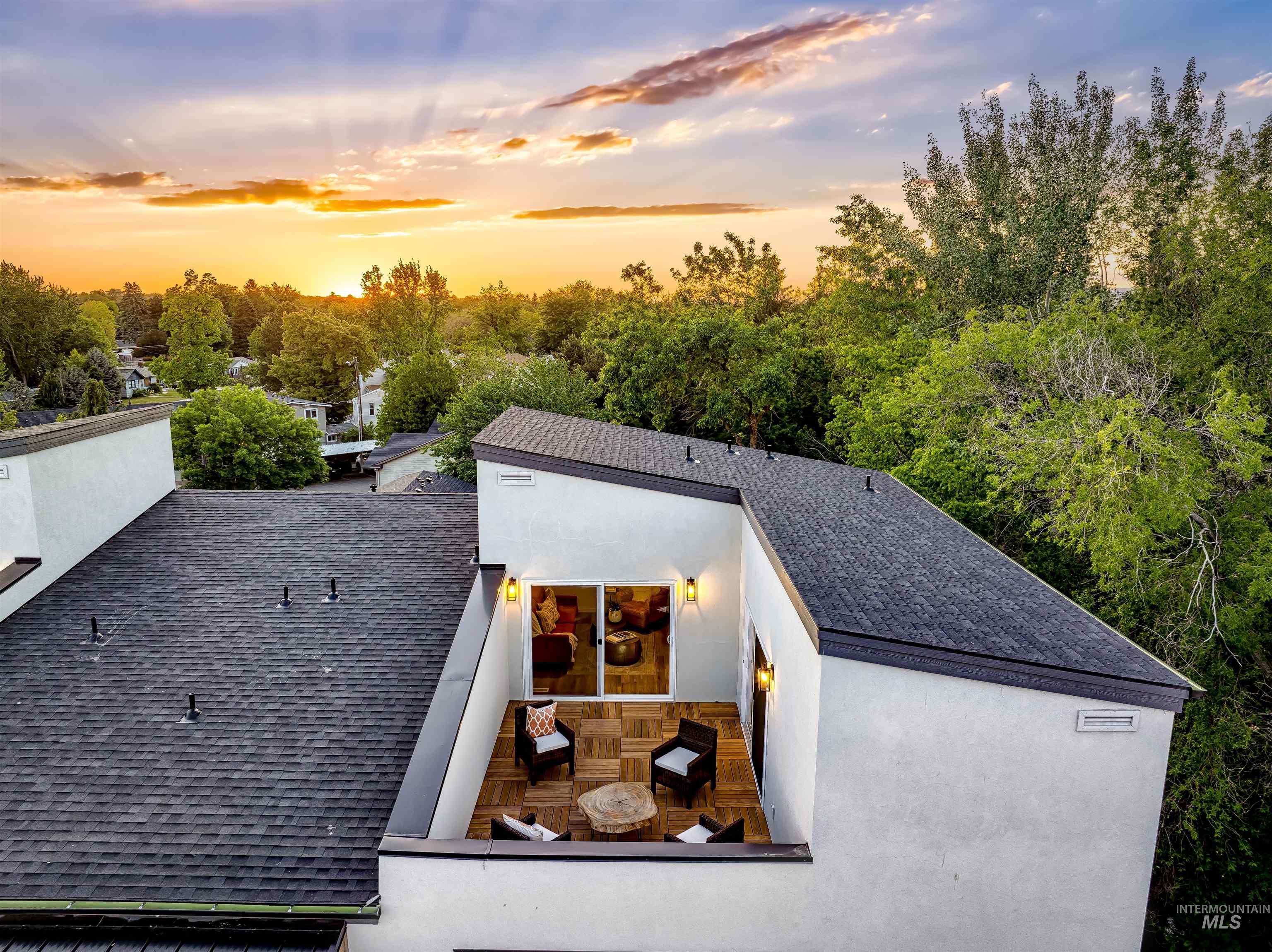 2043 S Makar Ln, Boise, Idaho 83706, 3 Bedrooms, 3.5 Bathrooms, Residential For Sale, Price $795,000, 98968120