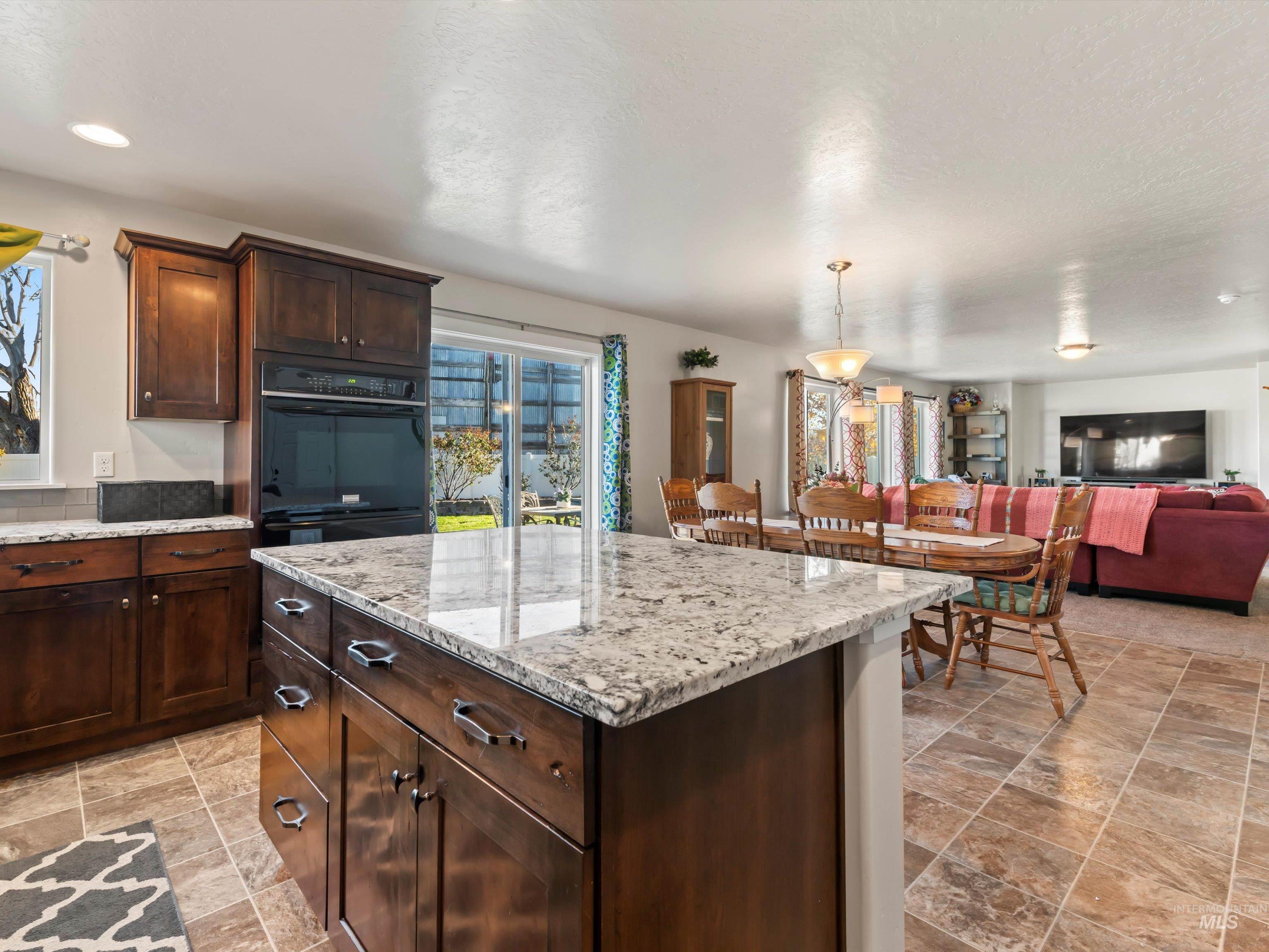 1110 S Kalahari Ave., Kuna, Idaho 83634, 4 Bedrooms, 2.5 Bathrooms, Residential For Sale, Price $479,990, 98968122