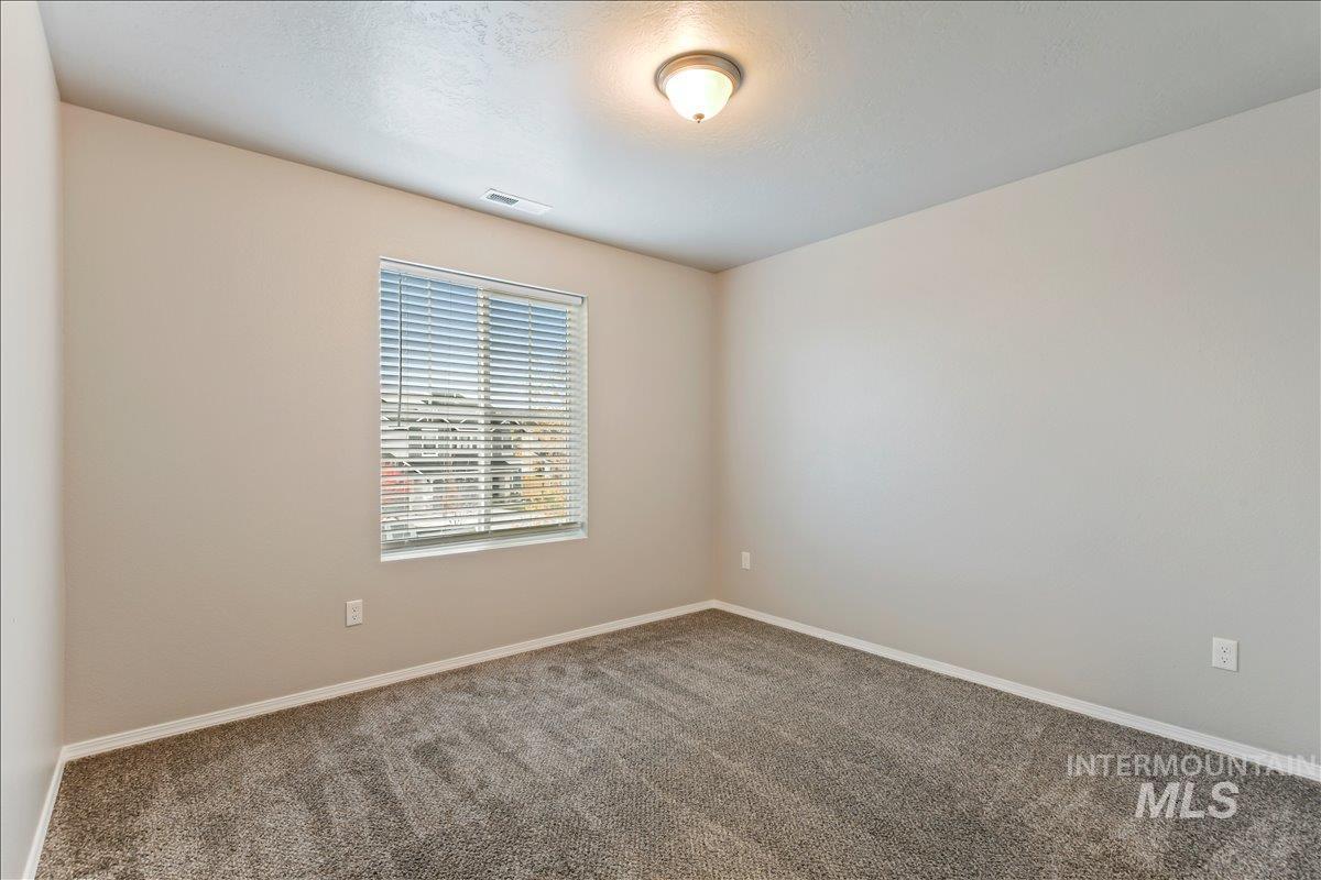 4441 E Stone Falls, Nampa, Idaho 83686, 4 Bedrooms, 2.5 Bathrooms, Residential For Sale, Price $469,900, 98968123