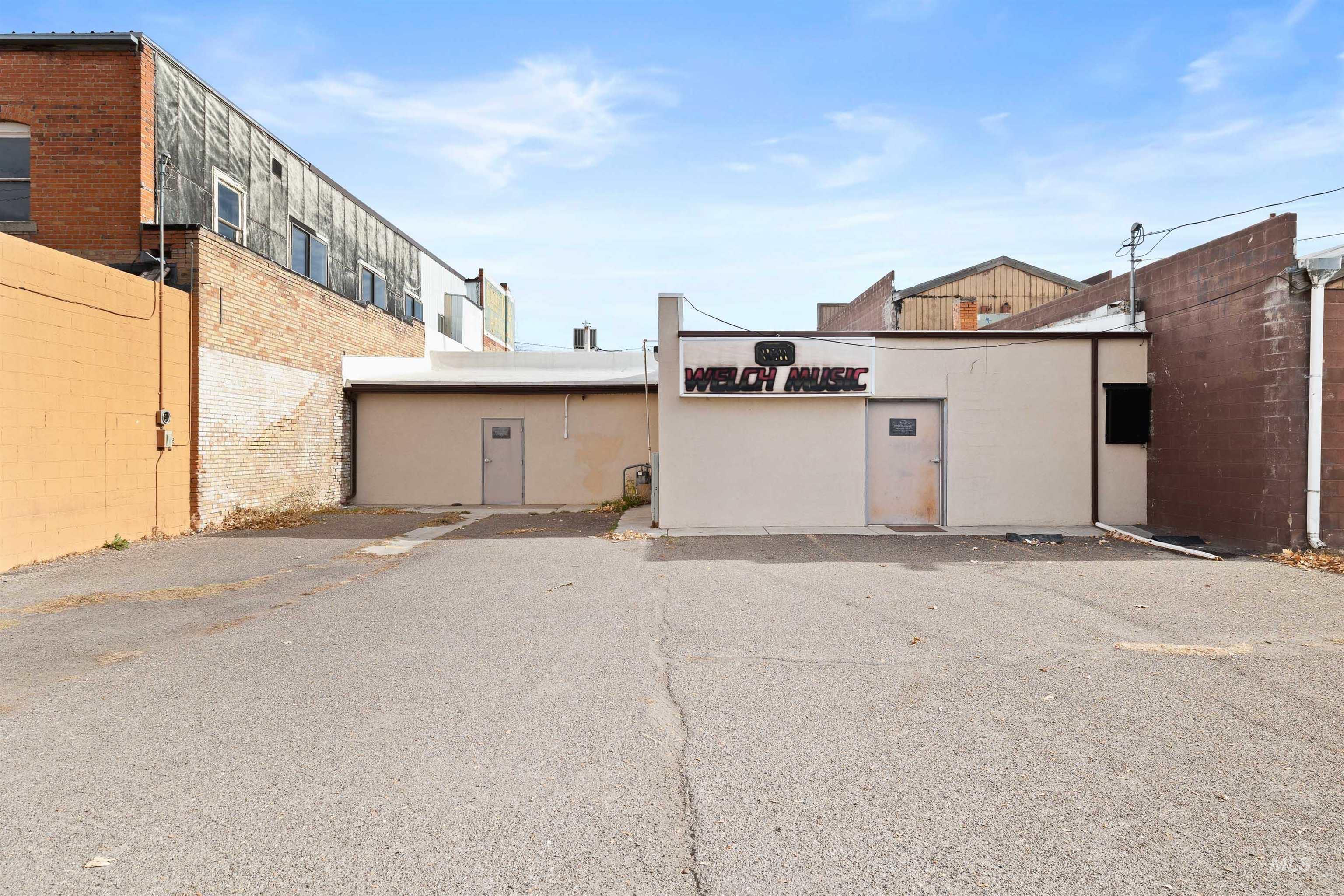 1328 Overland Ave, Burley, Idaho 83318, Business/Commercial For Sale, Price $460,000, 98968128