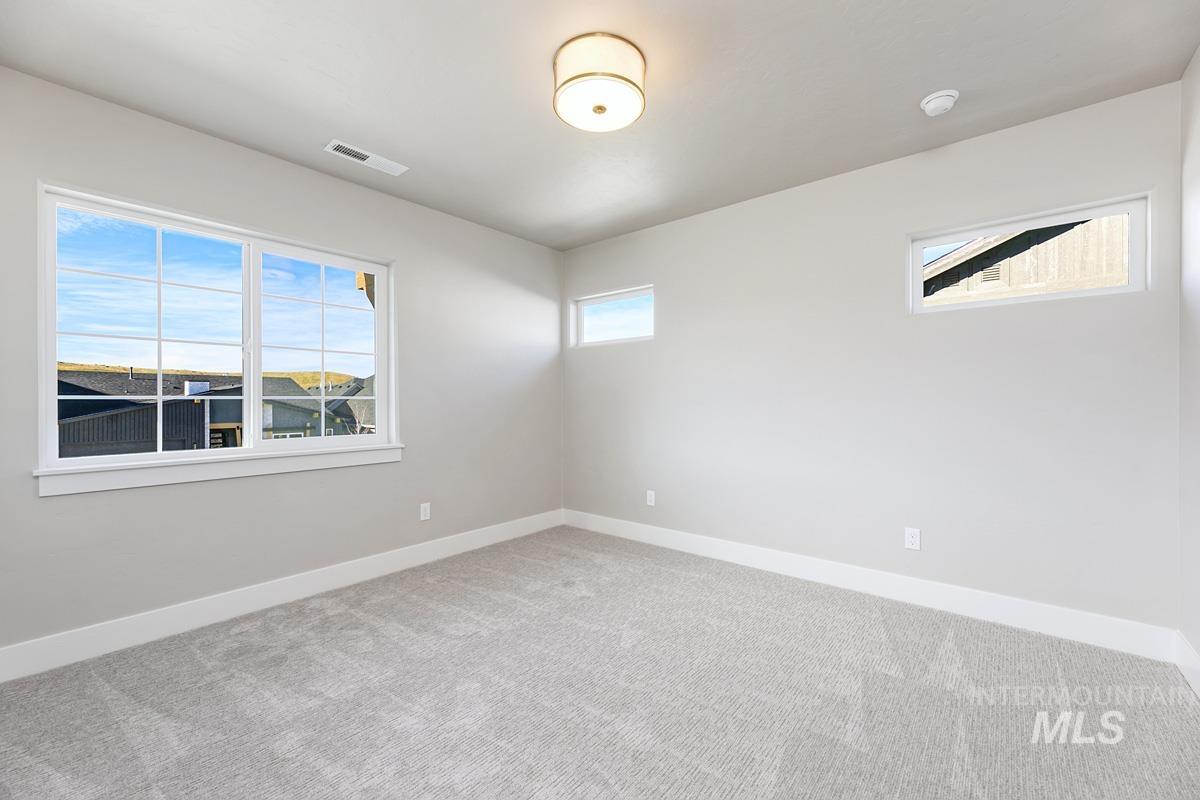 Empty room with carpet