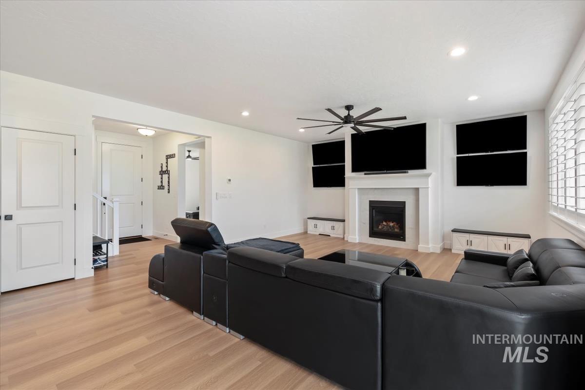 11650 W Vin Santo Dr, Nampa, Idaho 83686, 5 Bedrooms, 3.5 Bathrooms, Residential For Sale, Price $567,777, 98968149