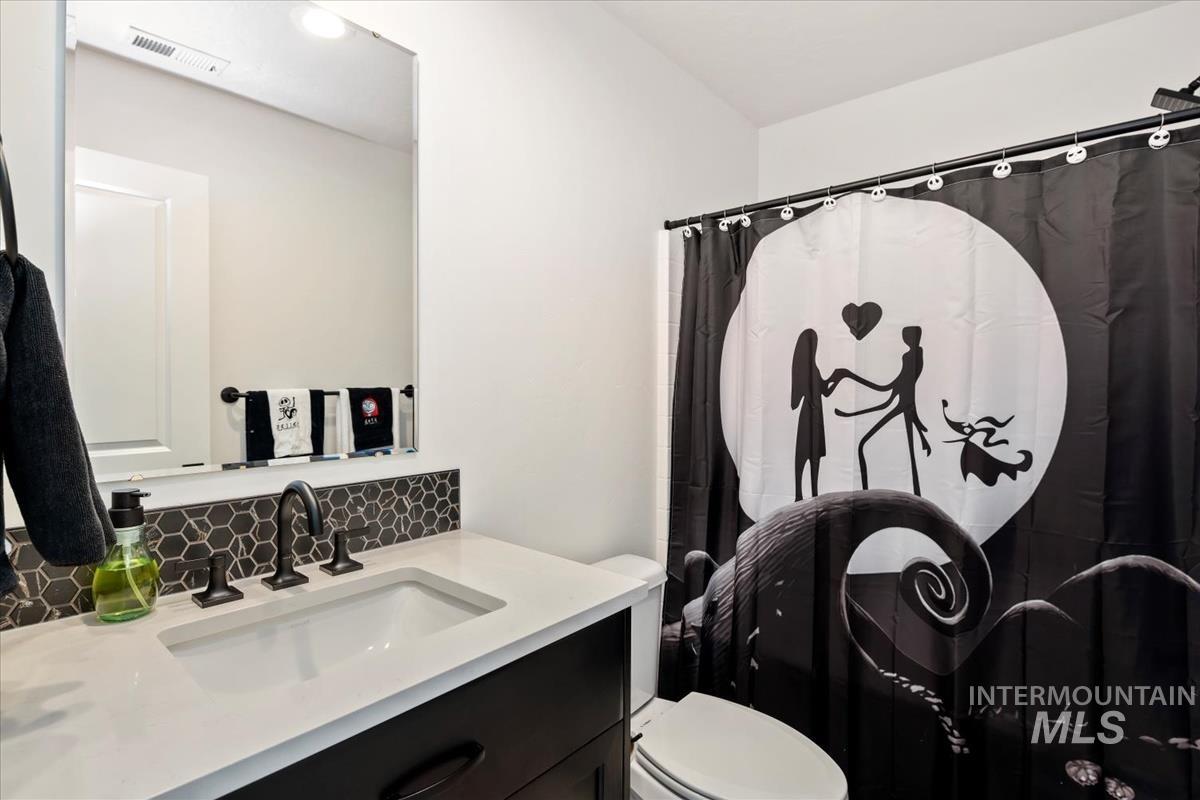 11650 W Vin Santo Dr, Nampa, Idaho 83686, 5 Bedrooms, 3.5 Bathrooms, Residential For Sale, Price $567,777, 98968149