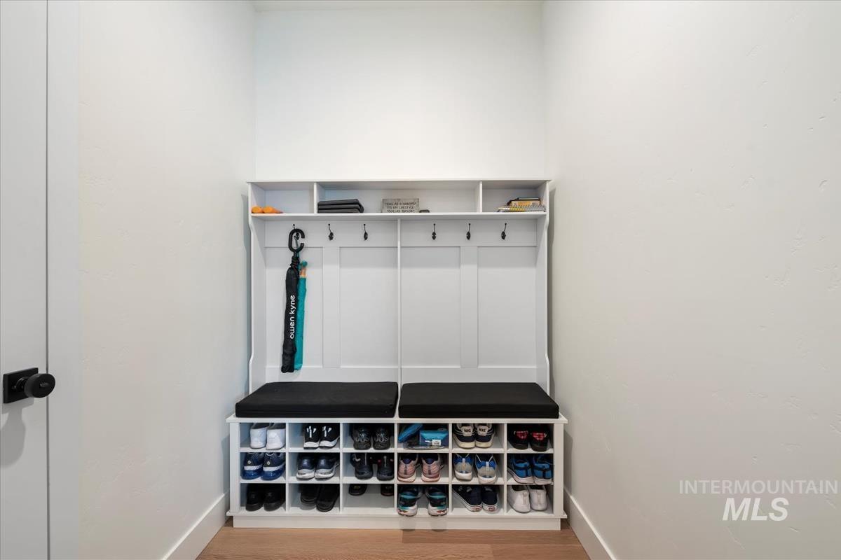 11650 W Vin Santo Dr, Nampa, Idaho 83686, 5 Bedrooms, 3.5 Bathrooms, Residential For Sale, Price $567,777, 98968149