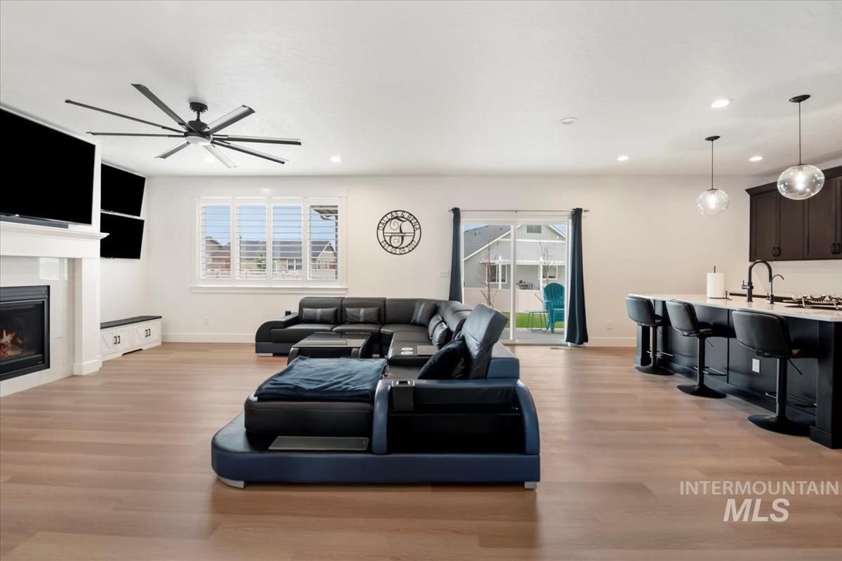 11650 W Vin Santo Dr, Nampa, Idaho 83686, 5 Bedrooms, 3.5 Bathrooms, Residential For Sale, Price $567,777, 98968149