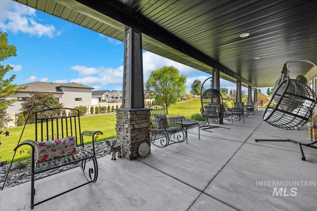 View of patio / terrace featuring a residential view