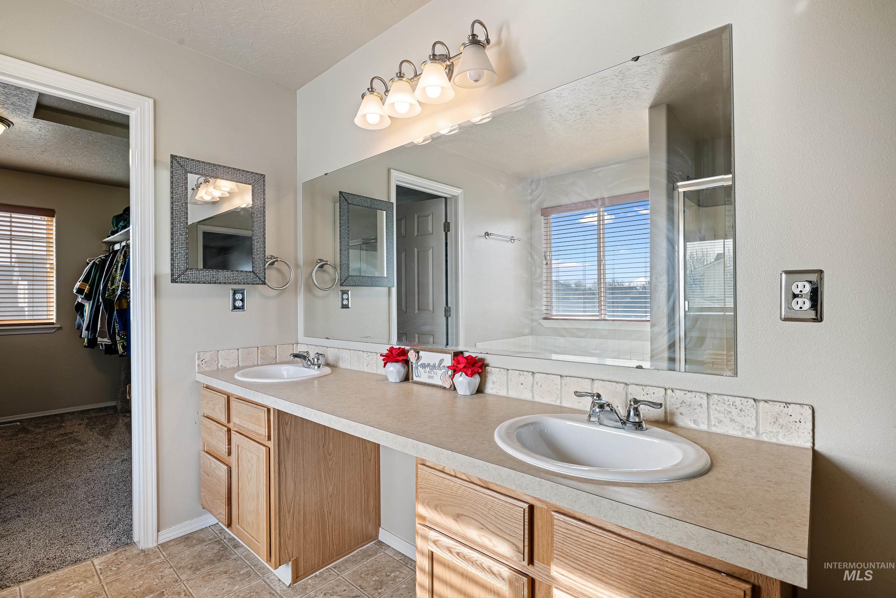 10936 W Spring River St, Boise, Idaho 83709-5677, 4 Bedrooms, 2.5 Bathrooms, Residential For Sale, Price $519,900, 98968198