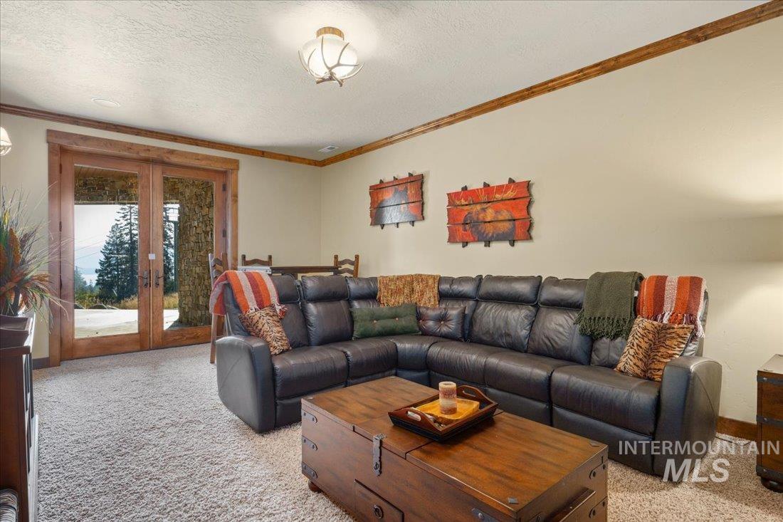 516 Whitewater Dr, Donnelly, Idaho 83615, 5 Bedrooms, 3 Bathrooms, Residential For Sale, Price $2,995,000, 98968203