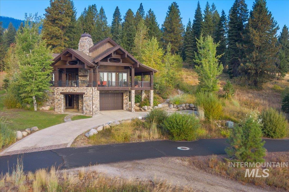 516 Whitewater Dr, Donnelly, Idaho 83615, 5 Bedrooms, 3 Bathrooms, Residential For Sale, Price $2,995,000, 98968203