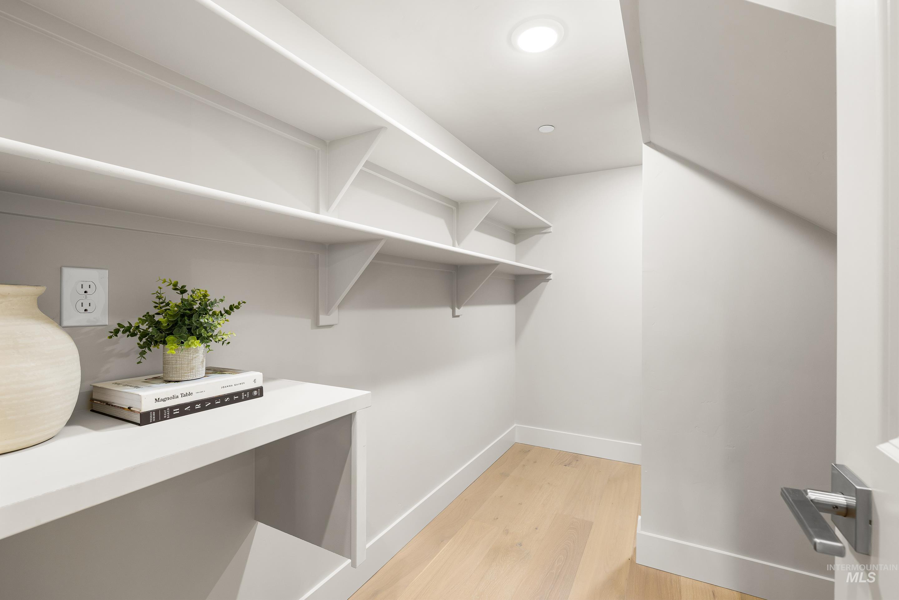 24473 Drifter Rd, Star, Idaho 83669, 5 Bedrooms, 3.5 Bathrooms, Residential For Sale, Price $999,000, 98968204