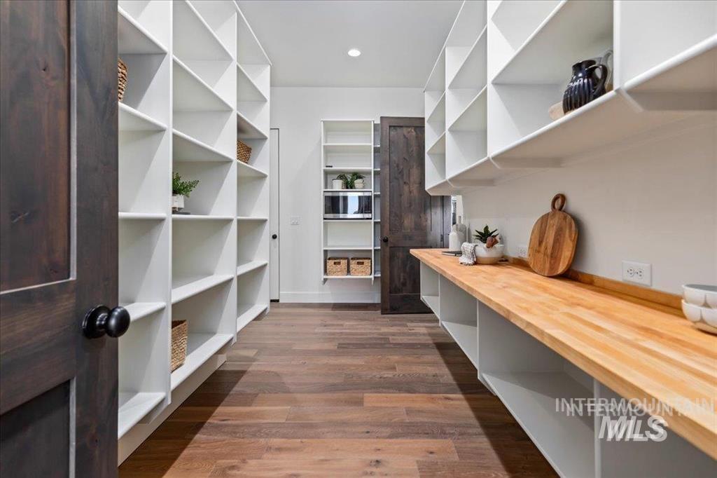 781 Watkins St, Middleton, Idaho 83644, 5 Bedrooms, 4 Bathrooms, Residential For Sale, Price $1,850,000, 98968219