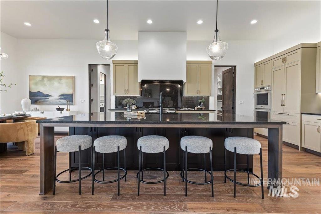 781 Watkins St, Middleton, Idaho 83644, 5 Bedrooms, 4 Bathrooms, Residential For Sale, Price $1,850,000, 98968219