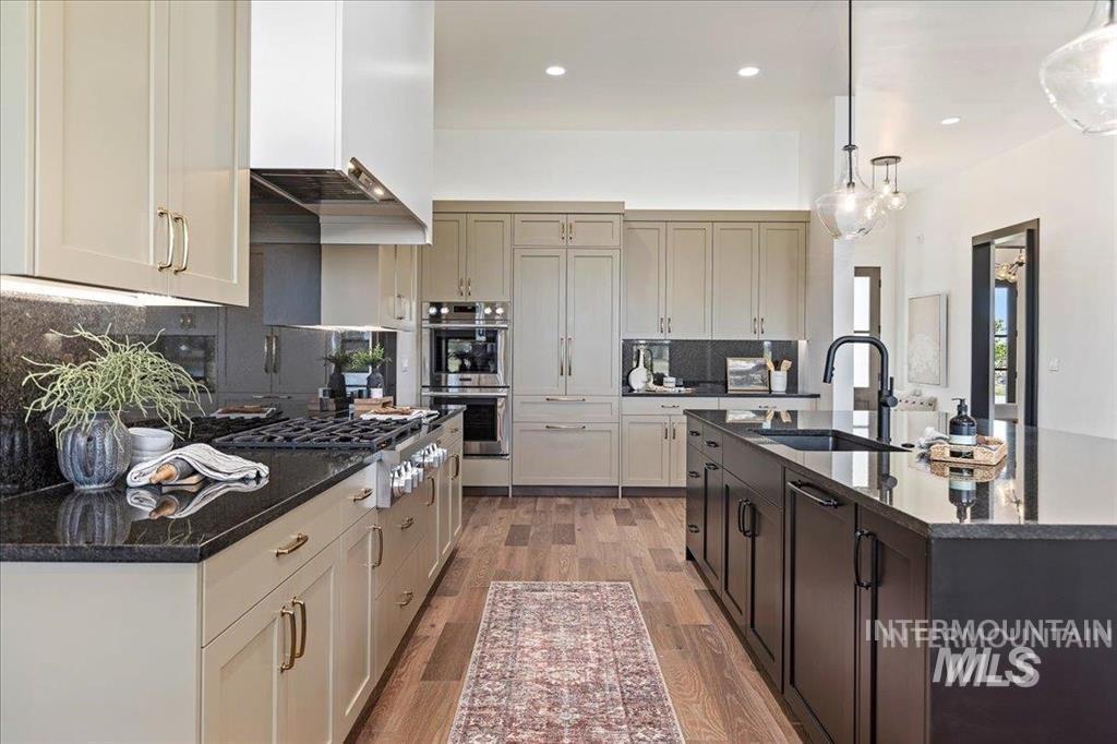 781 Watkins St, Middleton, Idaho 83644, 5 Bedrooms, 4 Bathrooms, Residential For Sale, Price $1,850,000, 98968219