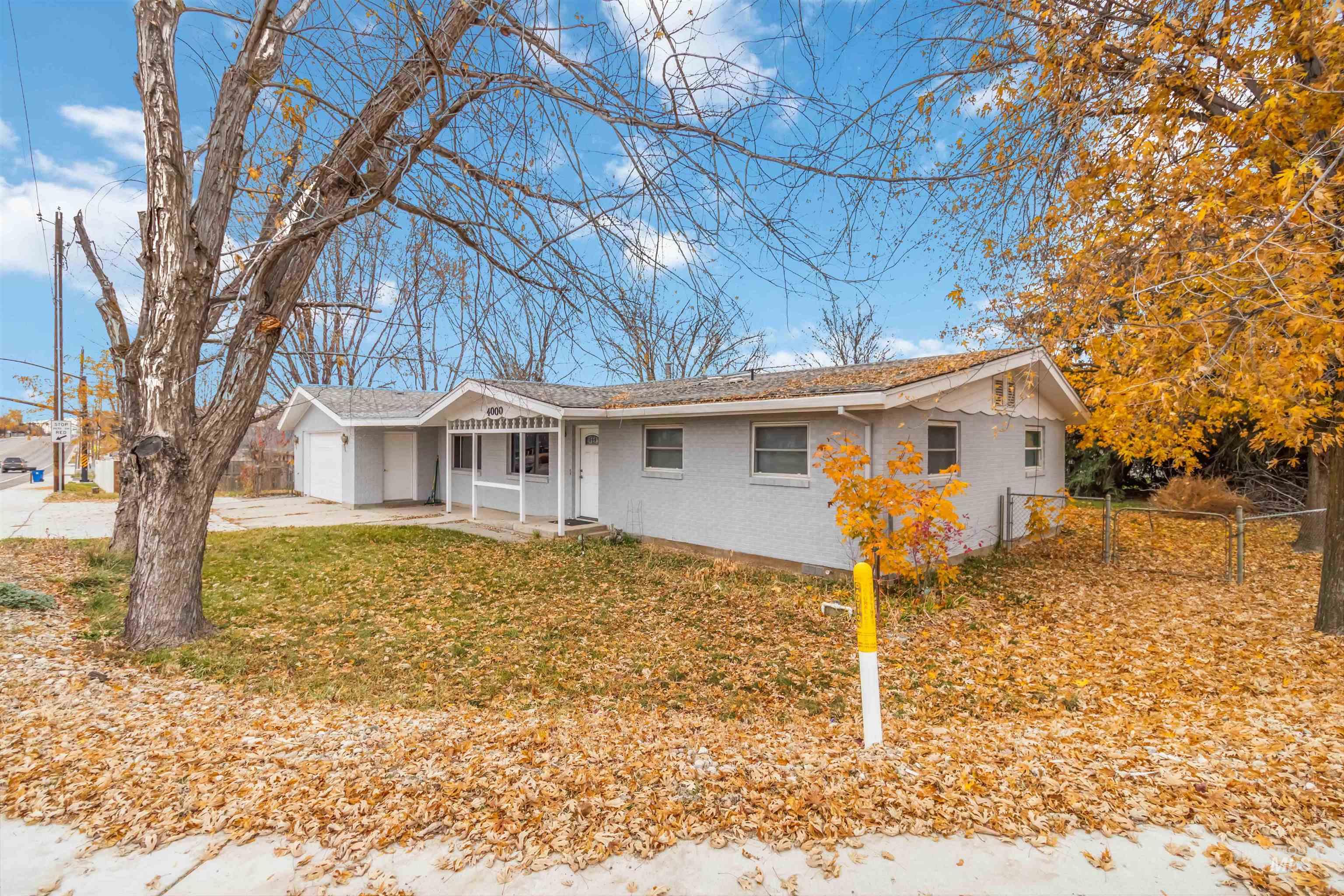 4000 S Cole Rd, Boise, Idaho 83709-4920, 5 Bedrooms, 3 Bathrooms, Residential For Sale, Price $675,000, 98968245