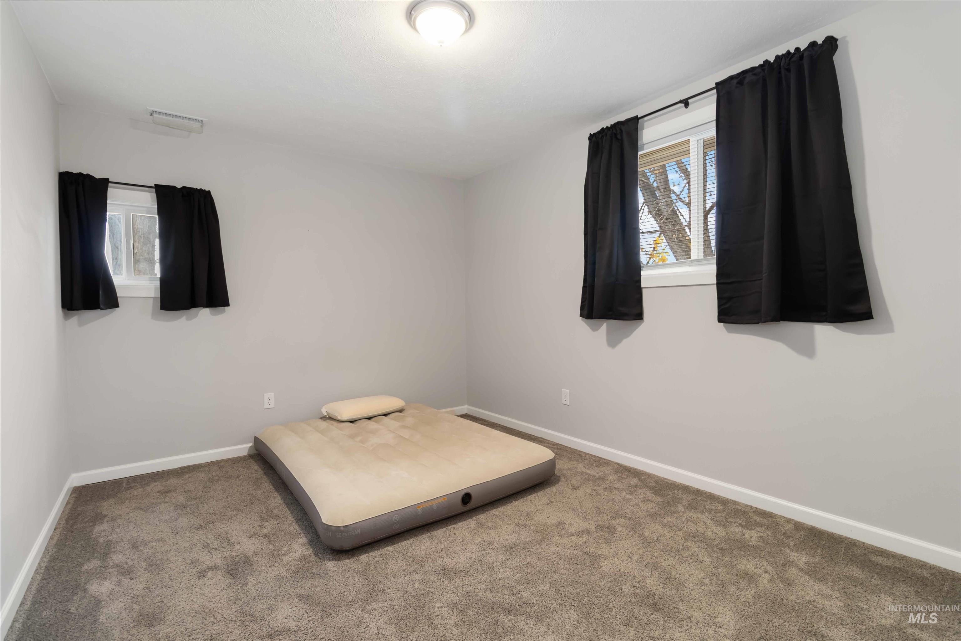 4000 S Cole Rd, Boise, Idaho 83709-4920, 5 Bedrooms, 3 Bathrooms, Residential For Sale, Price $675,000, 98968245