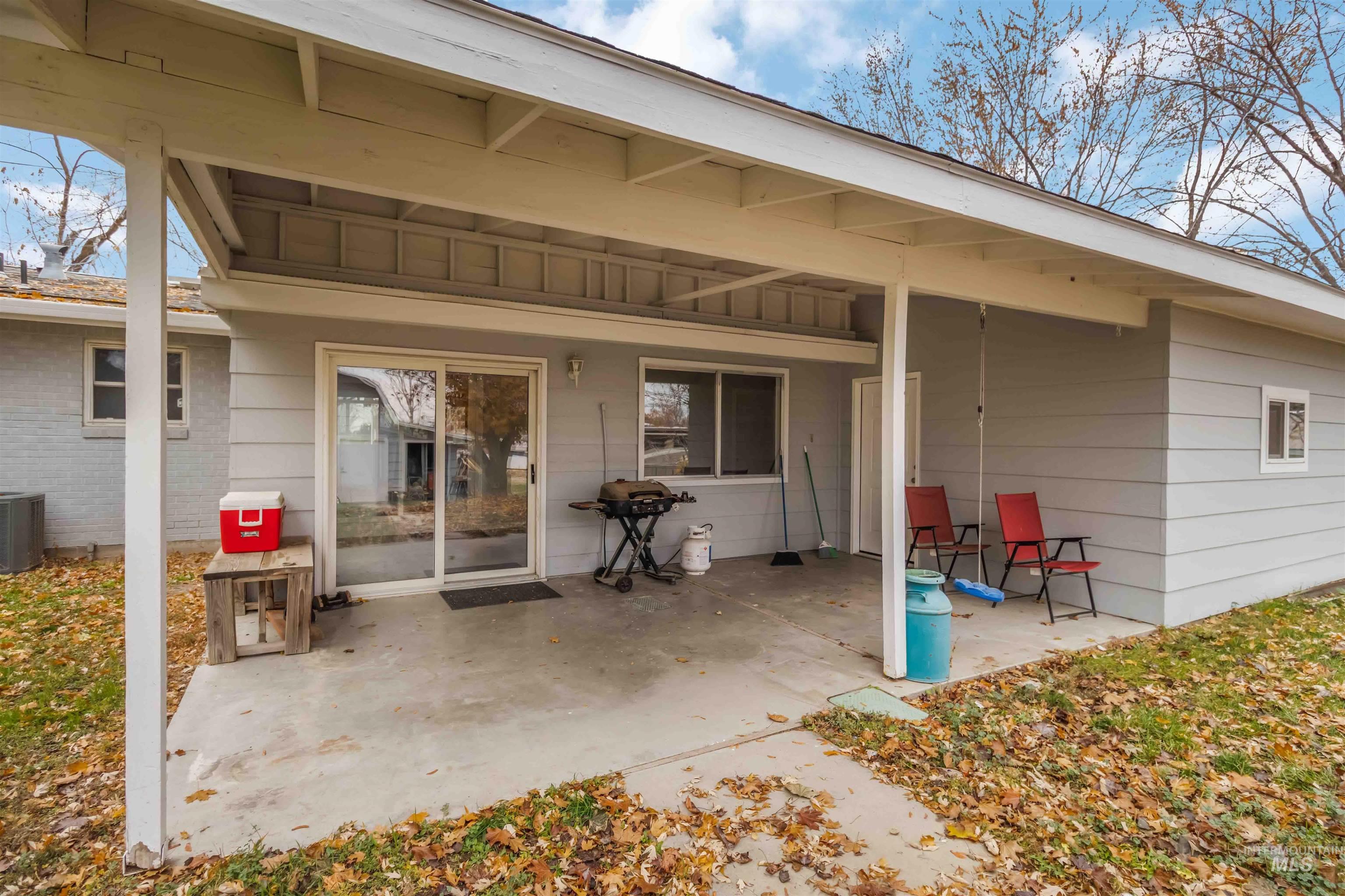 4000 S Cole Rd, Boise, Idaho 83709-4920, 5 Bedrooms, 3 Bathrooms, Residential For Sale, Price $675,000, 98968245