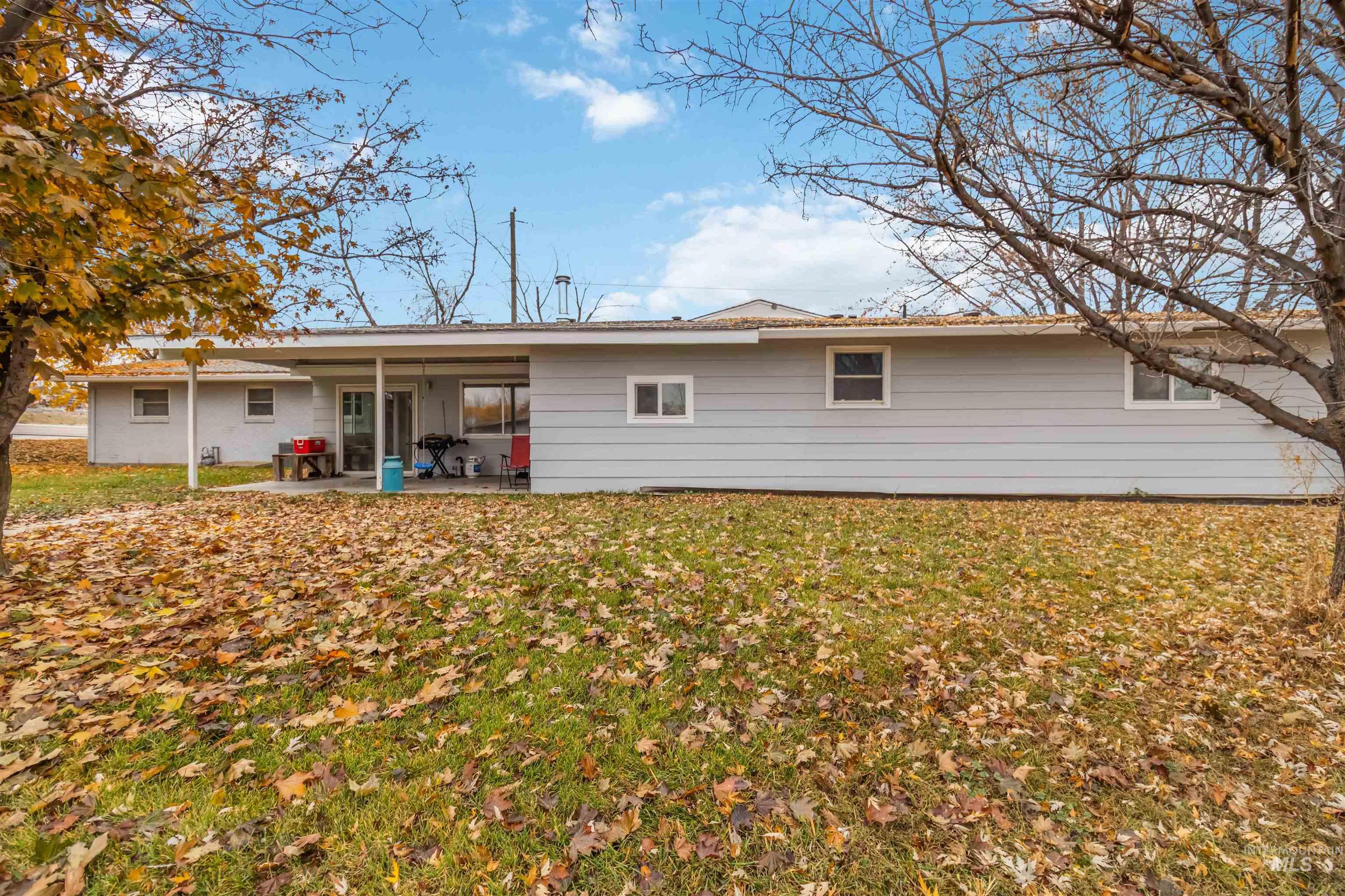 4000 S Cole Rd, Boise, Idaho 83709-4920, 5 Bedrooms, 3 Bathrooms, Residential For Sale, Price $675,000, 98968245