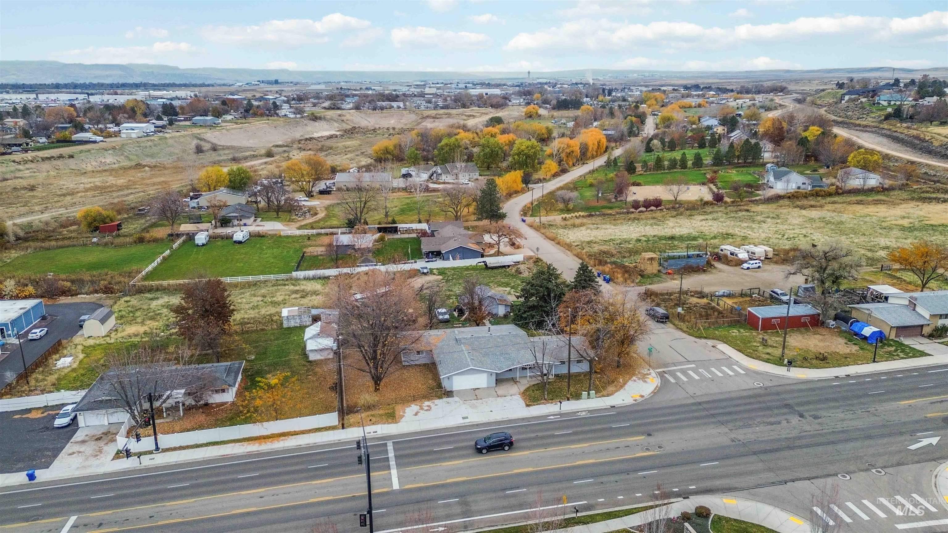 4000 S Cole Rd, Boise, Idaho 83709-4920, 5 Bedrooms, 3 Bathrooms, Residential For Sale, Price $675,000, 98968245