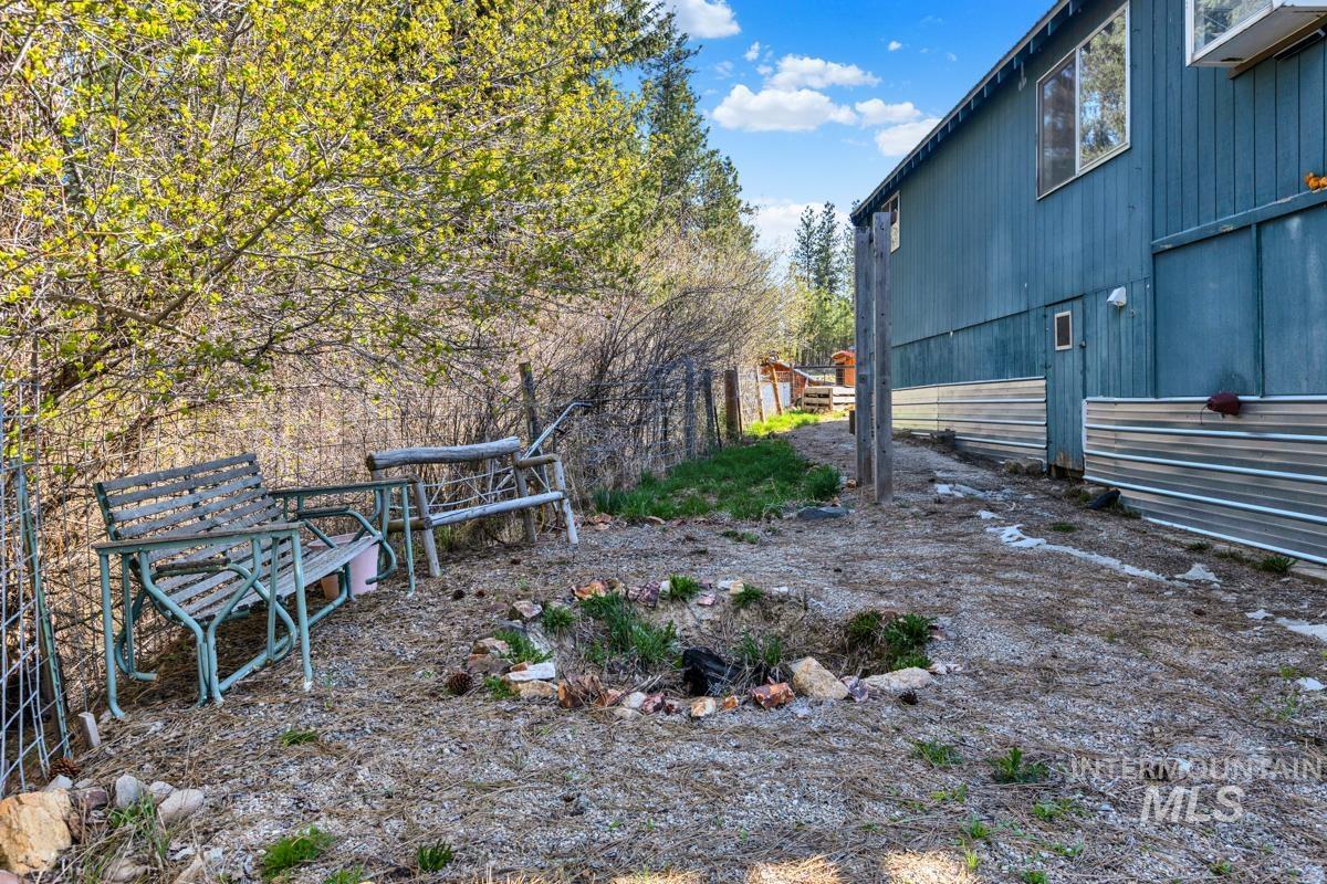 4 Lookout Ct, Garden Valley, Idaho 83622, 2 Bedrooms, 1 Bathroom, Residential For Sale, Price $349,900, 98968264