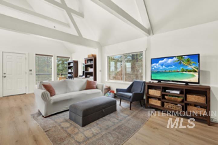 4 Lookout Ct, Garden Valley, Idaho 83622, 2 Bedrooms, 1 Bathroom, Residential For Sale, Price $349,900, 98968264