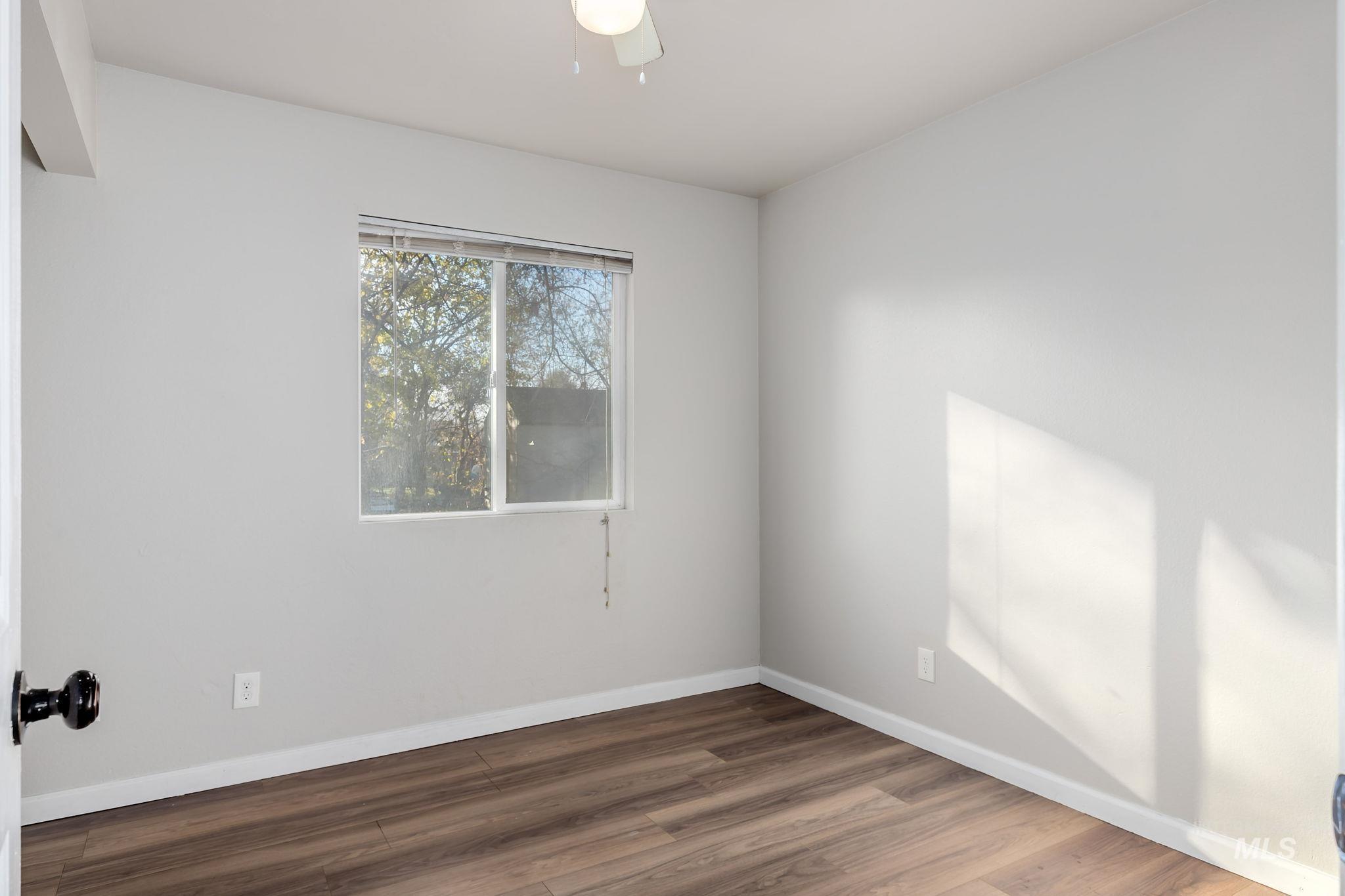 805-807 S Wardwell, Emmett, Idaho 83617, 3 Bedrooms, 1 Bathroom, Residential Income For Sale, Price $430,000, 98968265