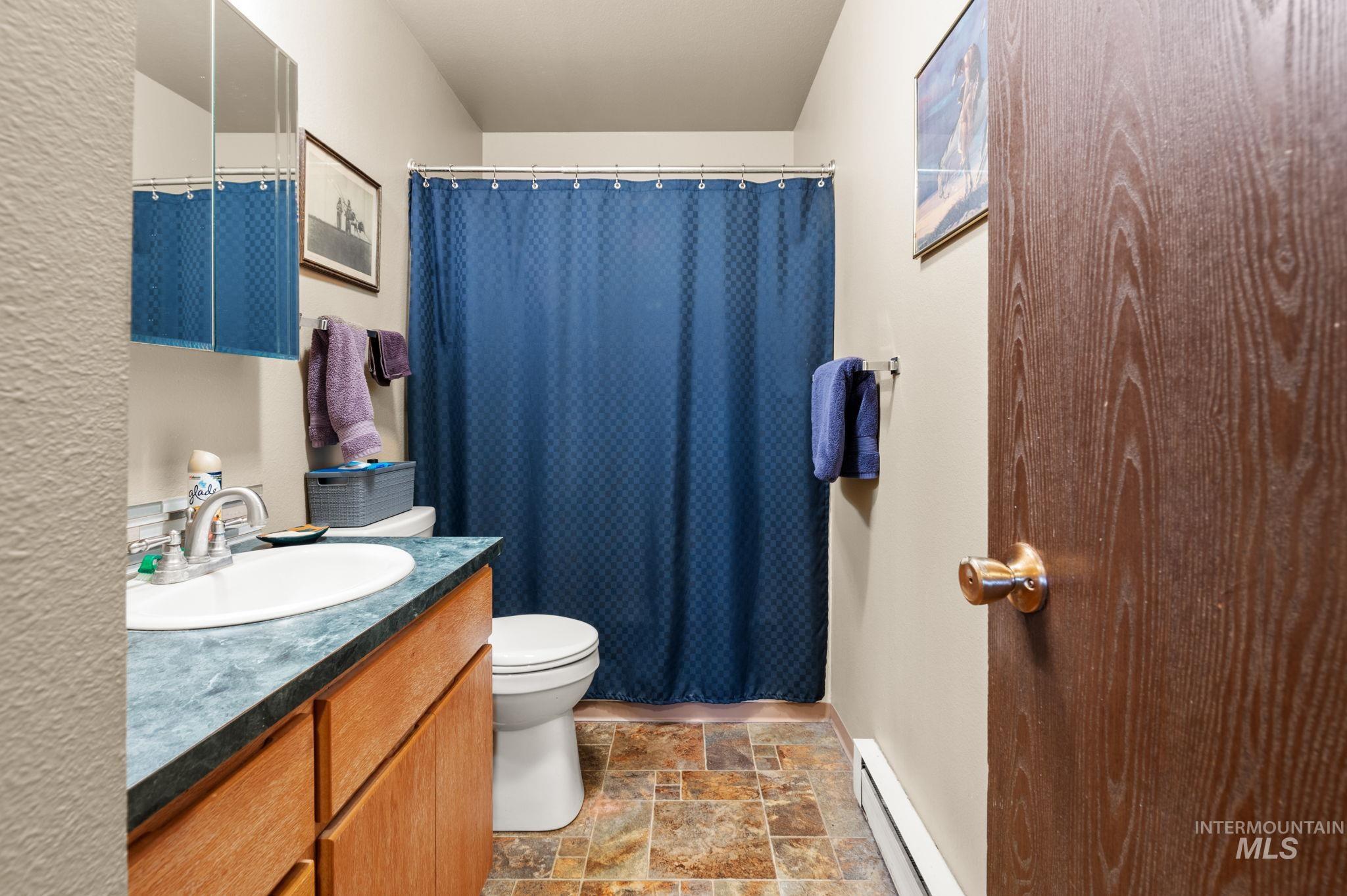 835 Stewart Avenue, Lewiston, Idaho 83501, 2 Bedrooms, 1 Bathroom, Residential Income For Sale, Price $389,000, 98968282