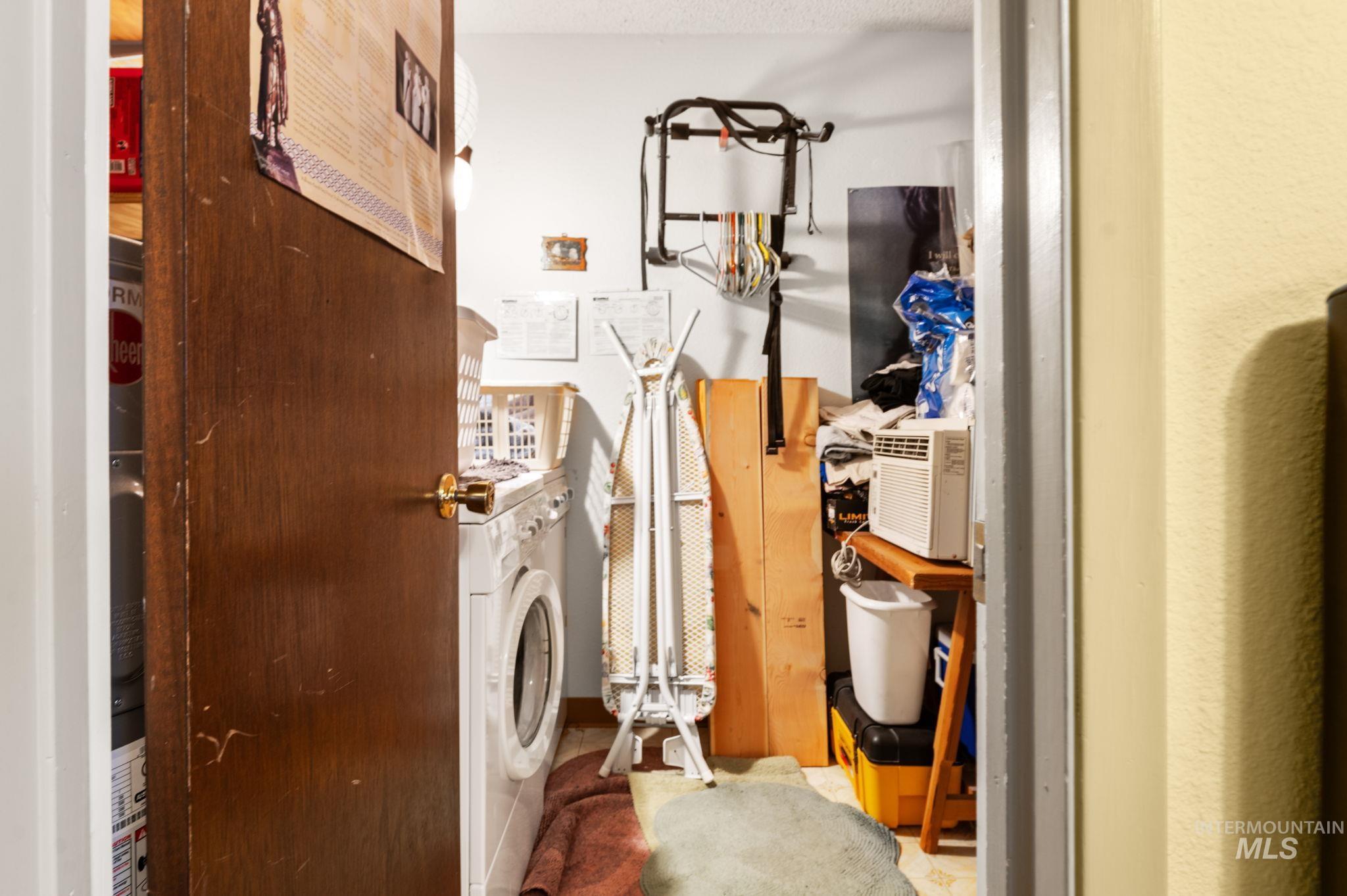 835 Stewart Avenue, Lewiston, Idaho 83501, 2 Bedrooms, 1 Bathroom, Residential Income For Sale, Price $389,000, 98968282