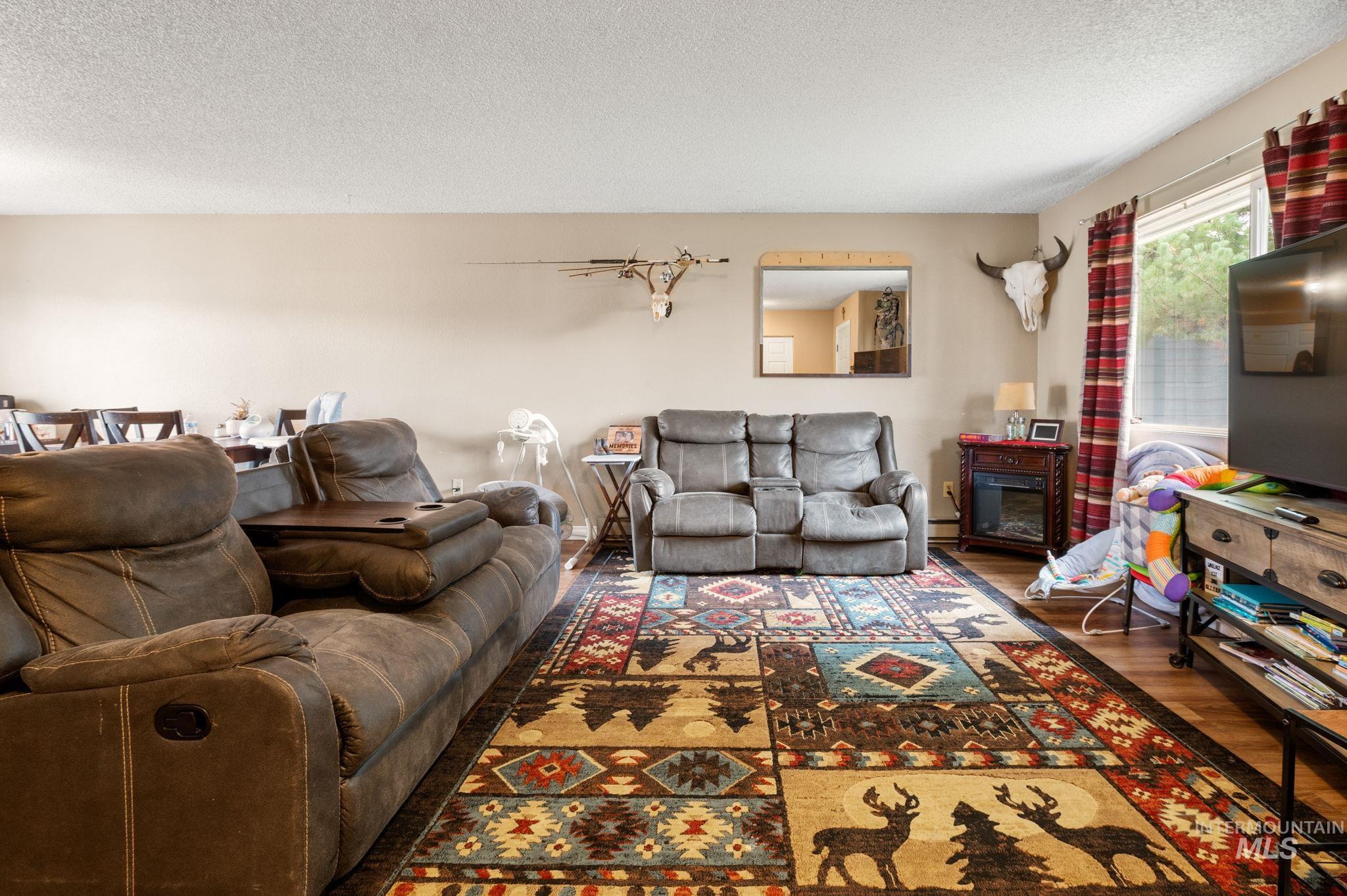 835 Stewart Avenue, Lewiston, Idaho 83501, 2 Bedrooms, 1 Bathroom, Residential Income For Sale, Price $389,000, 98968282