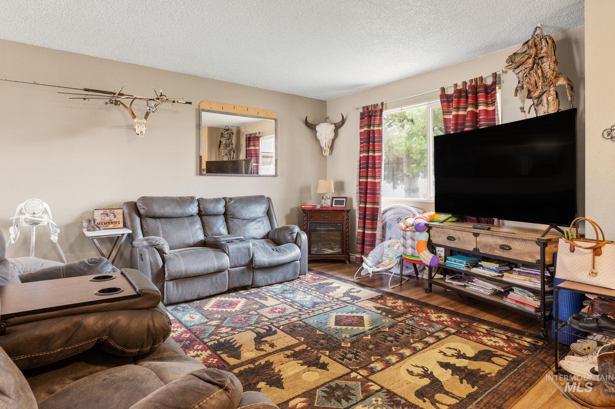 835 Stewart Avenue, Lewiston, Idaho 83501, 2 Bedrooms, 1 Bathroom, Residential Income For Sale, Price $389,000, 98968282