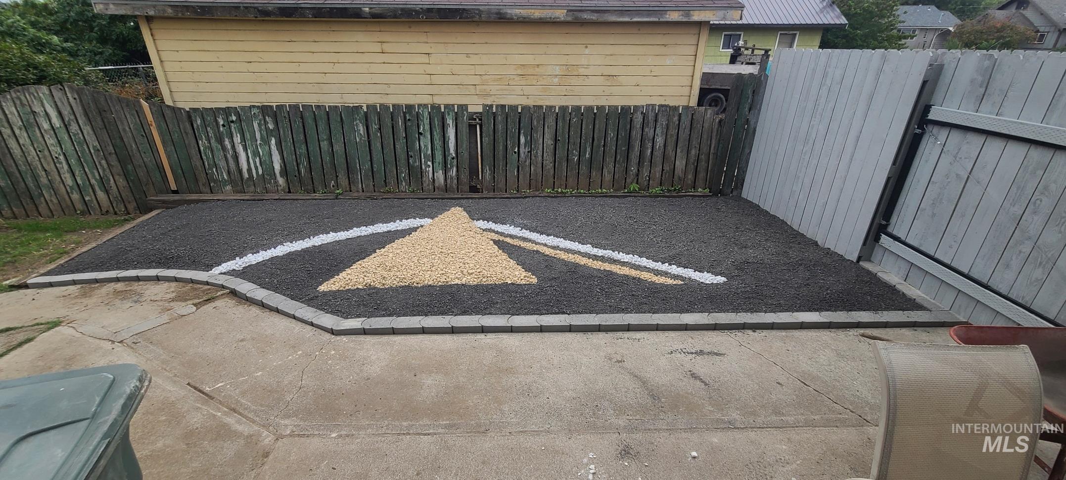 1221 7th Street, Clarkston, Washington 99403, 5 Bedrooms, 3.5 Bathrooms, Residential For Sale, Price $535,000, 98968293