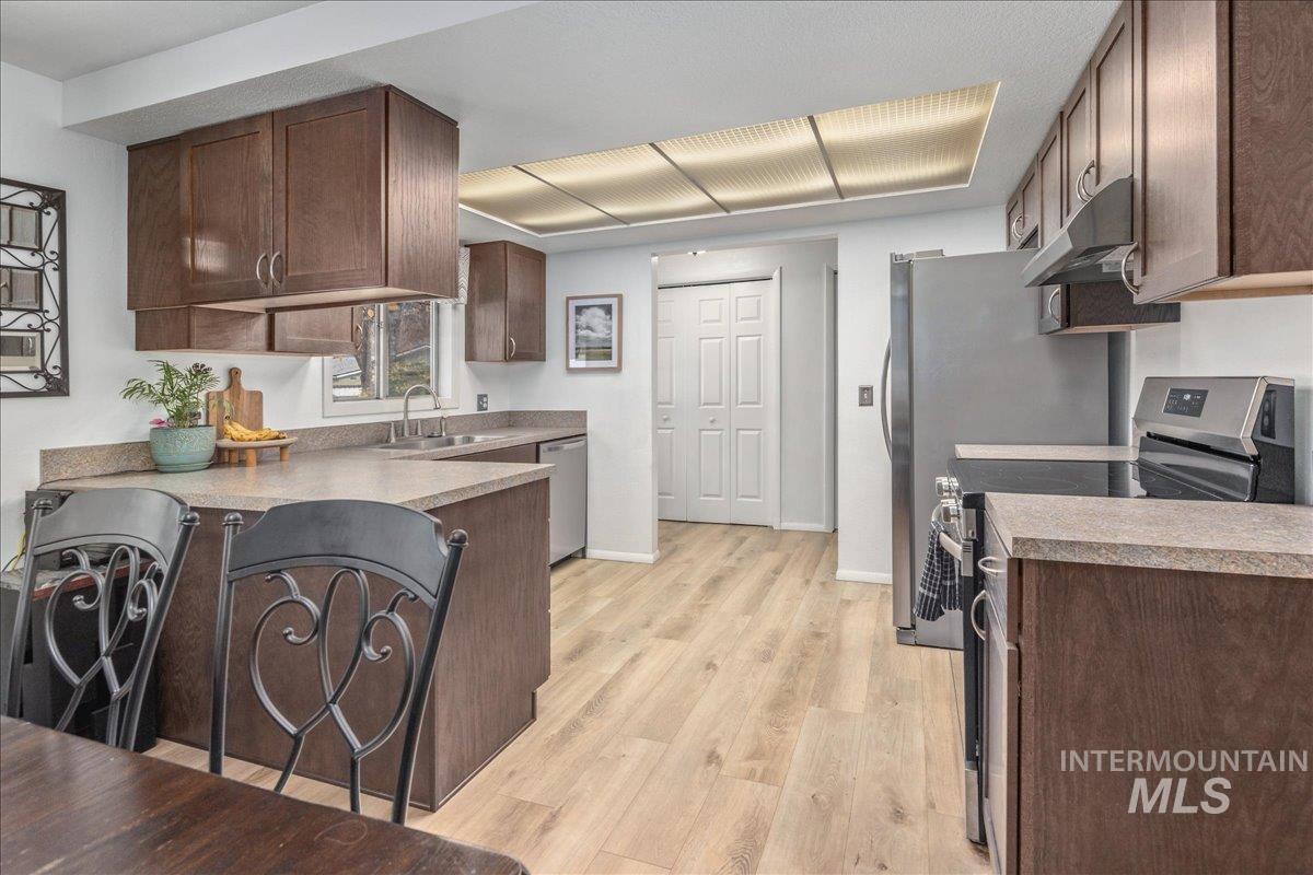 4550 W Bloom St, Boise, Idaho 83703, 4 Bedrooms, 2 Bathrooms, Residential For Sale, Price $495,000, 98968297